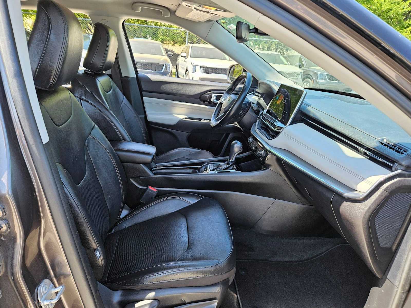 Thumbnail: 2022 Jeep Compass - 19