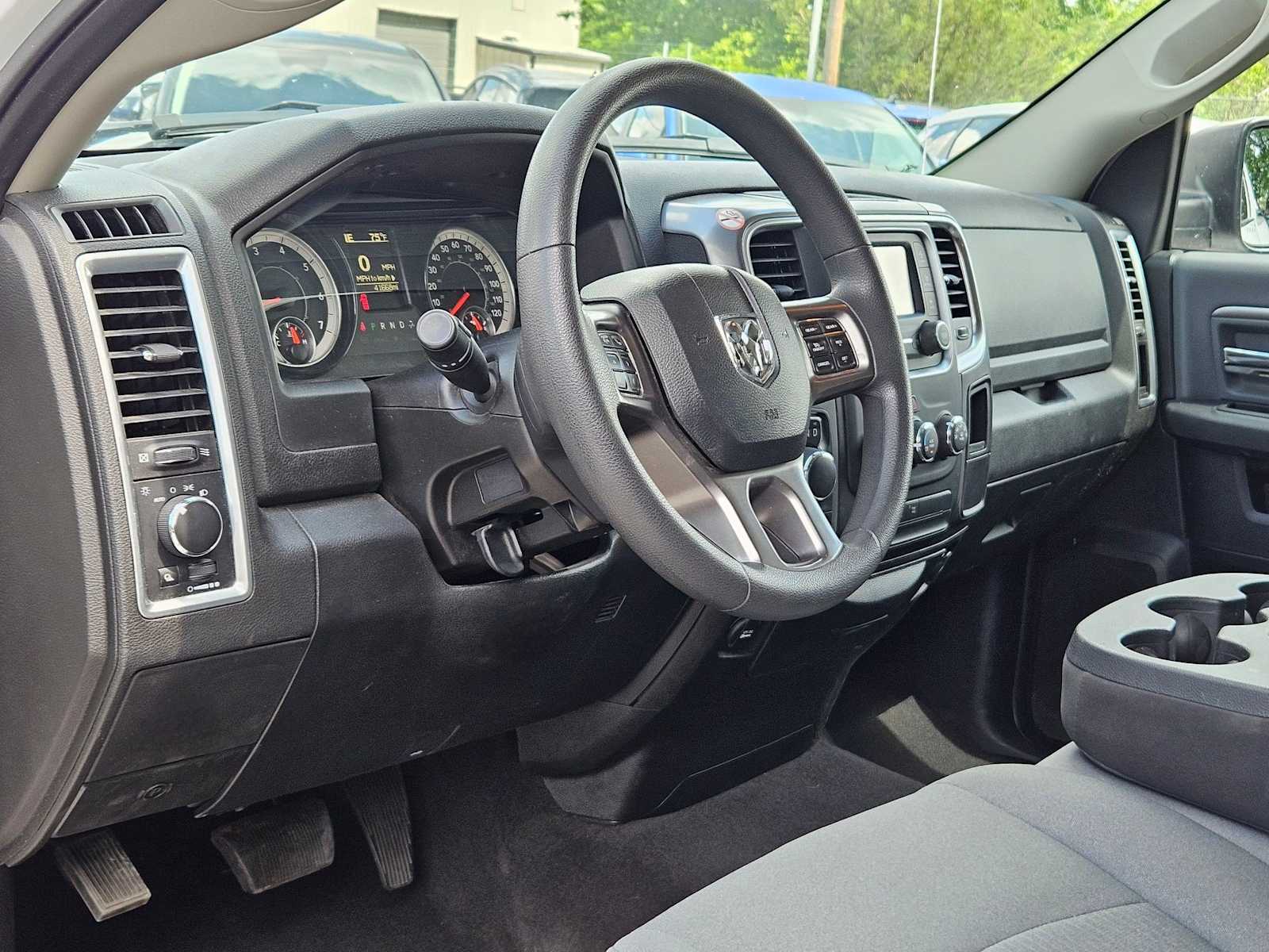 Thumbnail: 2024 RAM 1500 Classic - 2