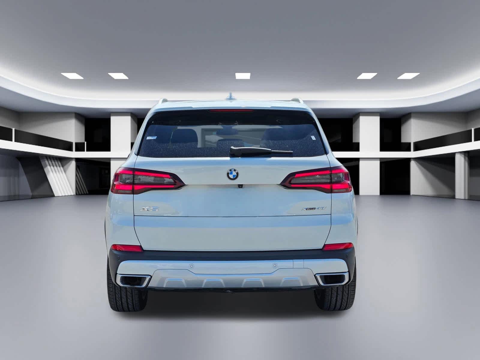 Thumbnail: 2022 BMW X5 - 5