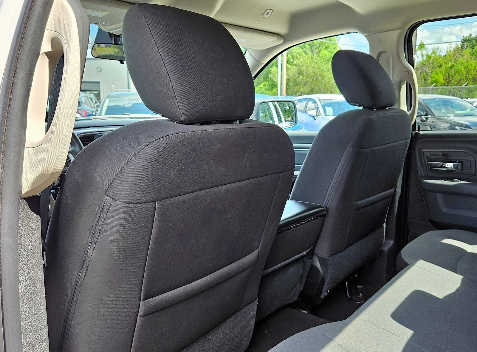 Thumbnail: 2024 RAM 1500 Classic - 17