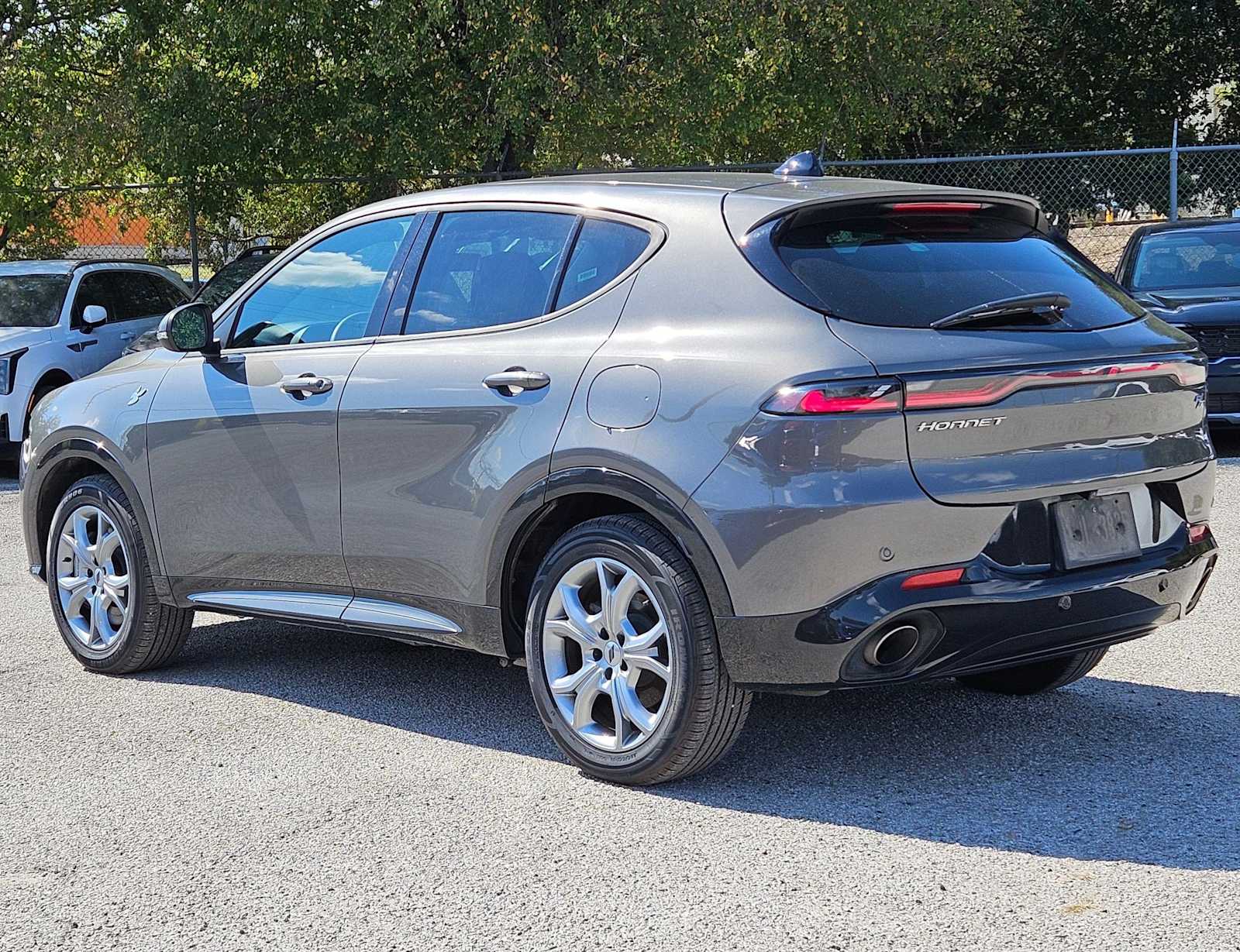 2024 Dodge Hornet R/T photo 4