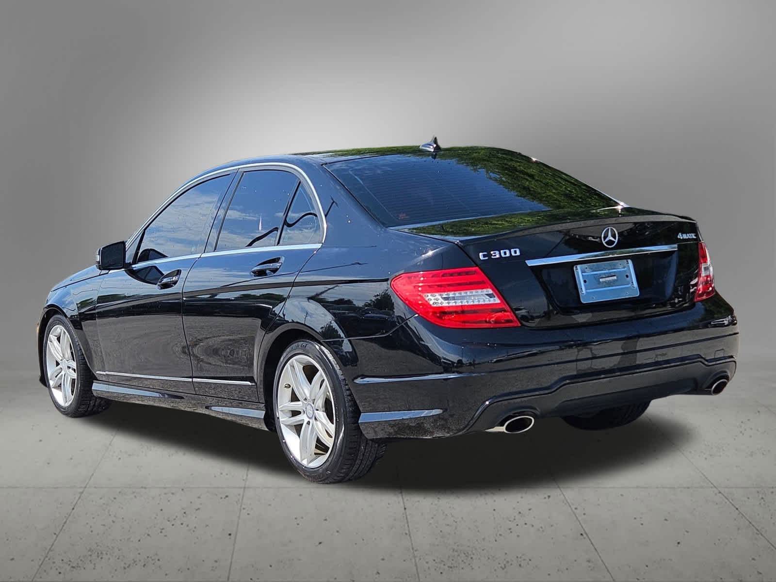 Thumbnail: 2013 Mercedes-Benz C-Class - 3