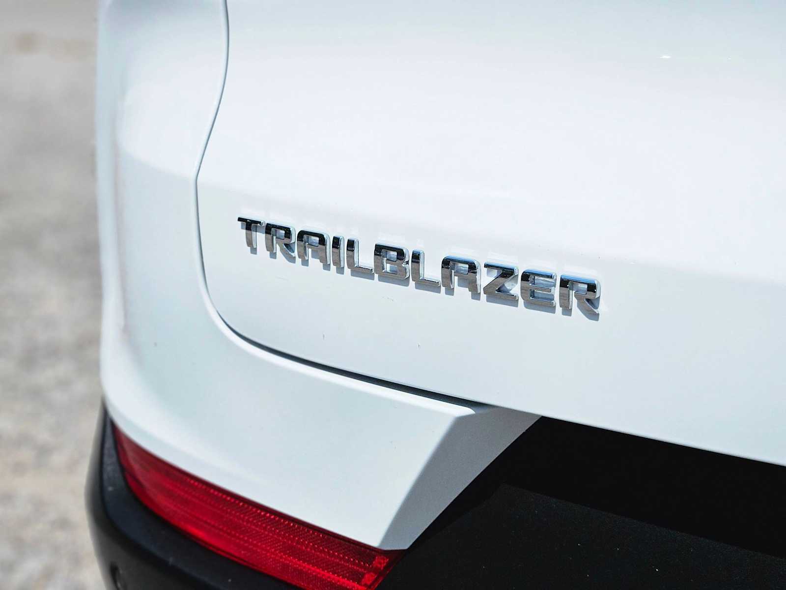 Thumbnail: 2021 Chevrolet TrailBlazer - 13