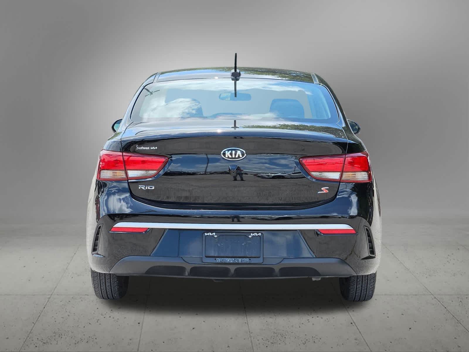 Thumbnail: 2021 Kia Rio - 5
