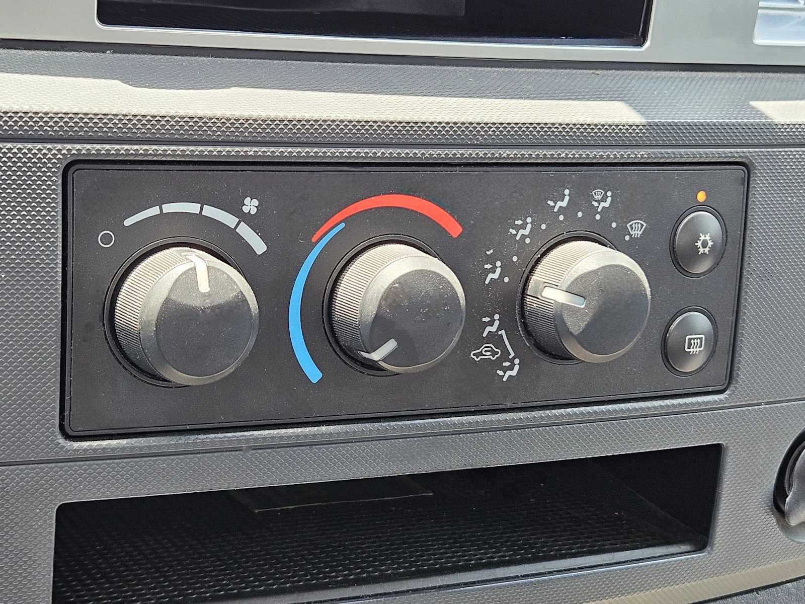 Thumbnail: 2007 Dodge Ram 1500 - 16