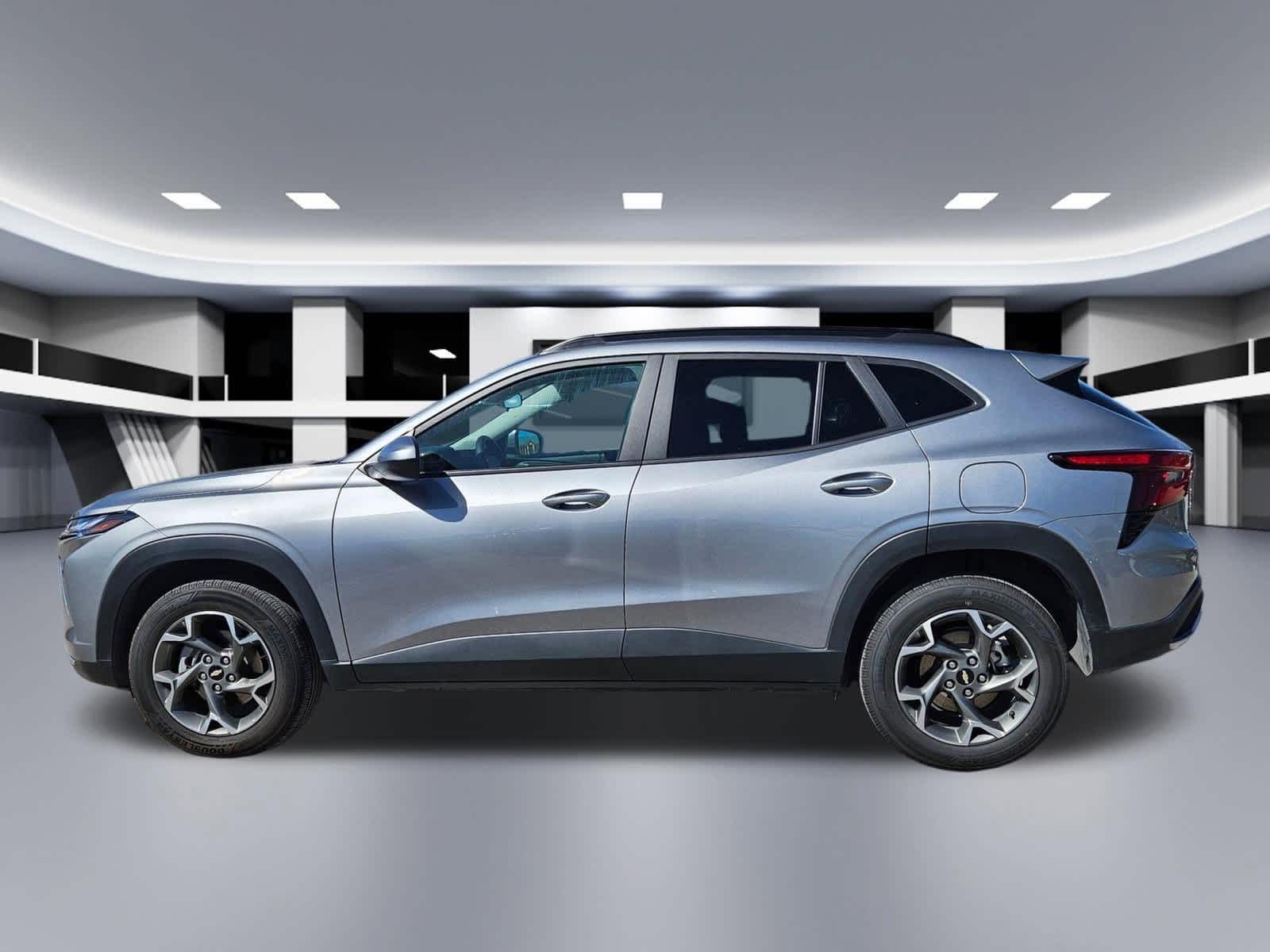 Thumbnail: 2025 Chevrolet Trax - 3