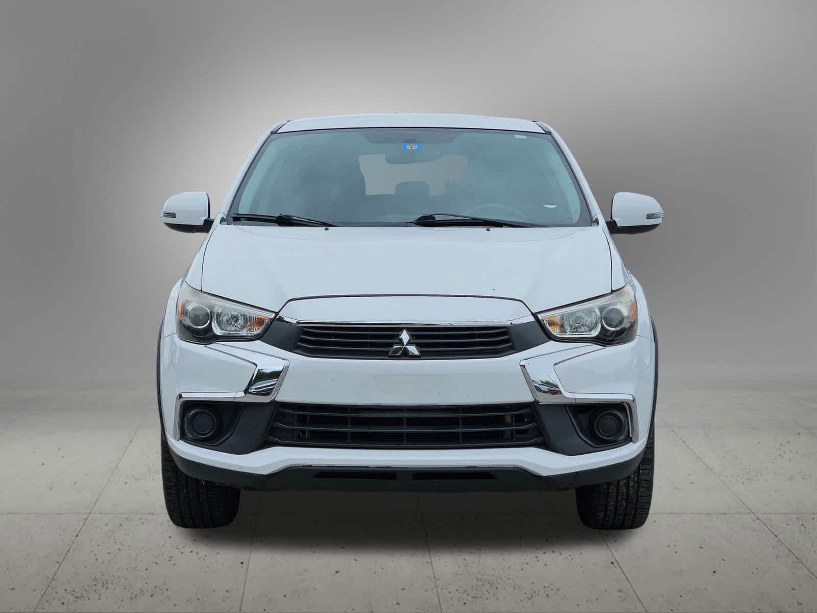 Thumbnail: 2017 Mitsubishi Outlander Sport - 9