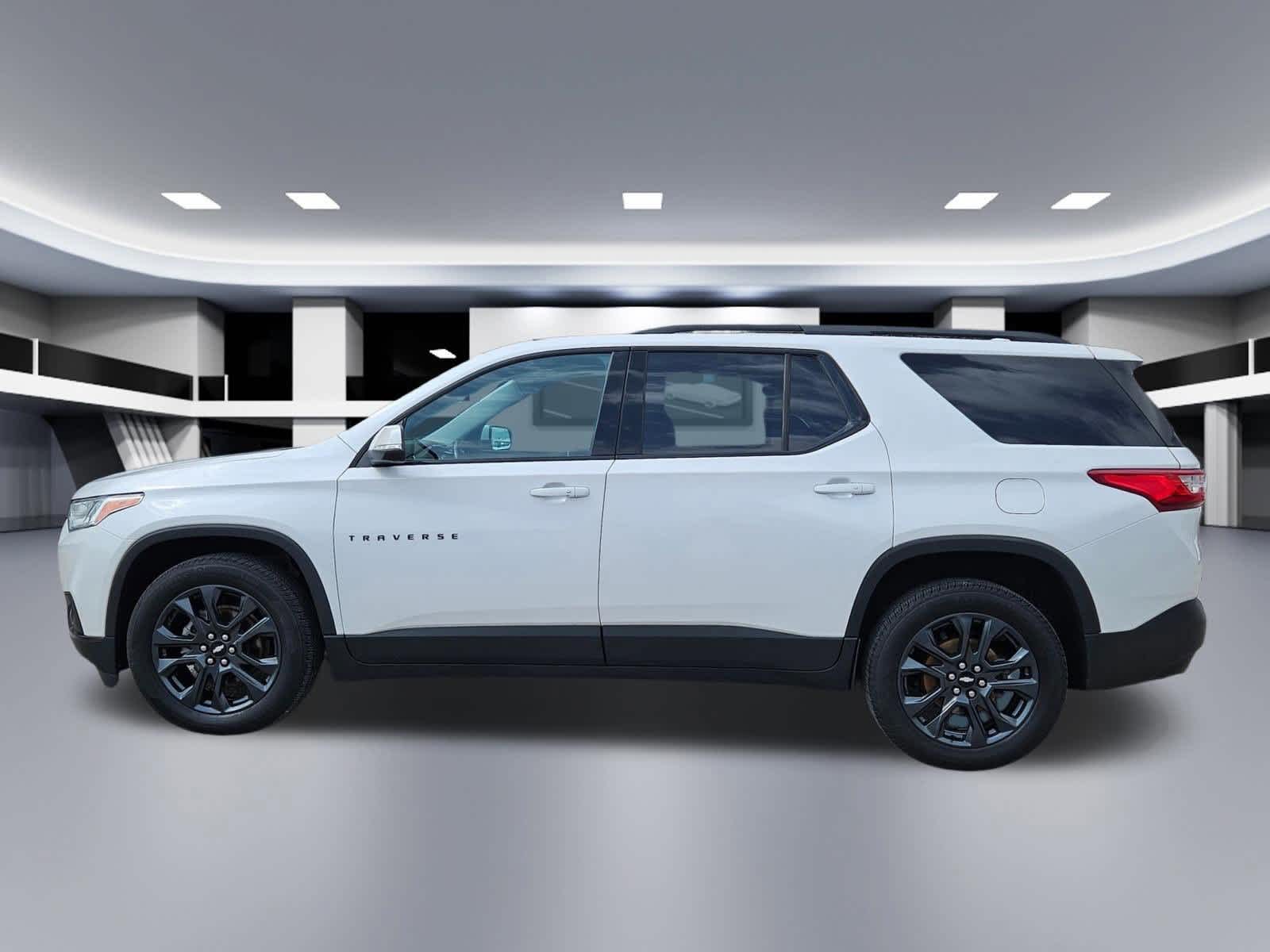 Thumbnail: 2021 Chevrolet Traverse - 3