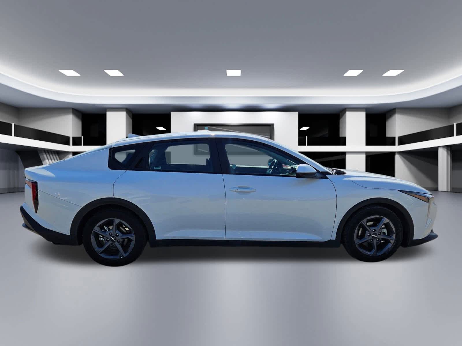 Thumbnail: 2025 Kia K4 - 6