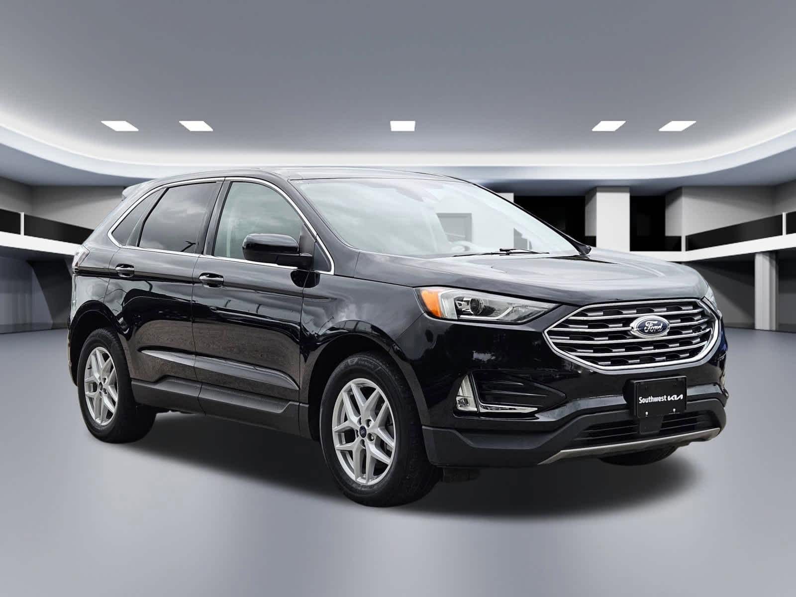 Thumbnail: 2021 Ford Edge - 8