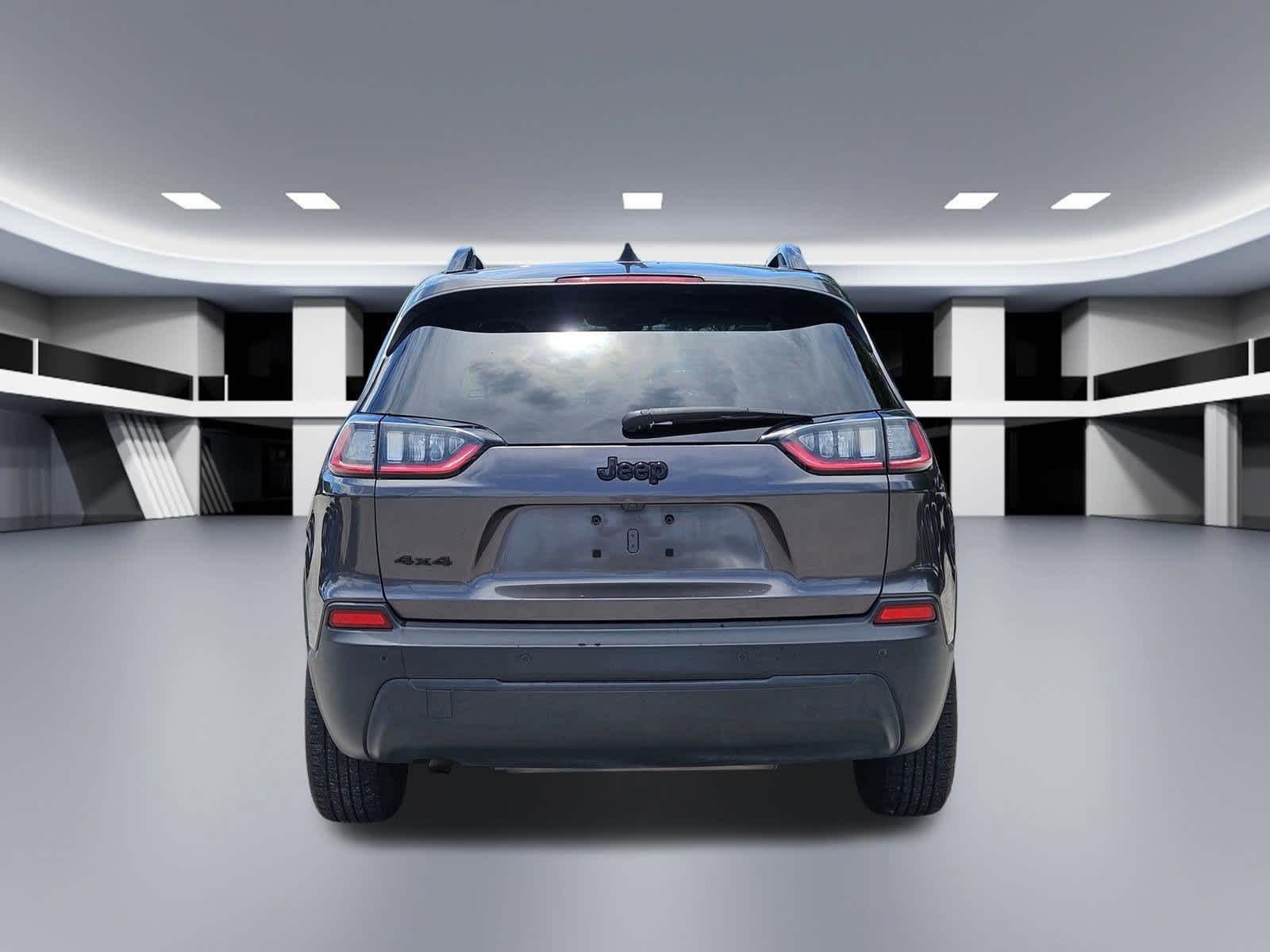 Thumbnail: 2019 Jeep Cherokee - 5