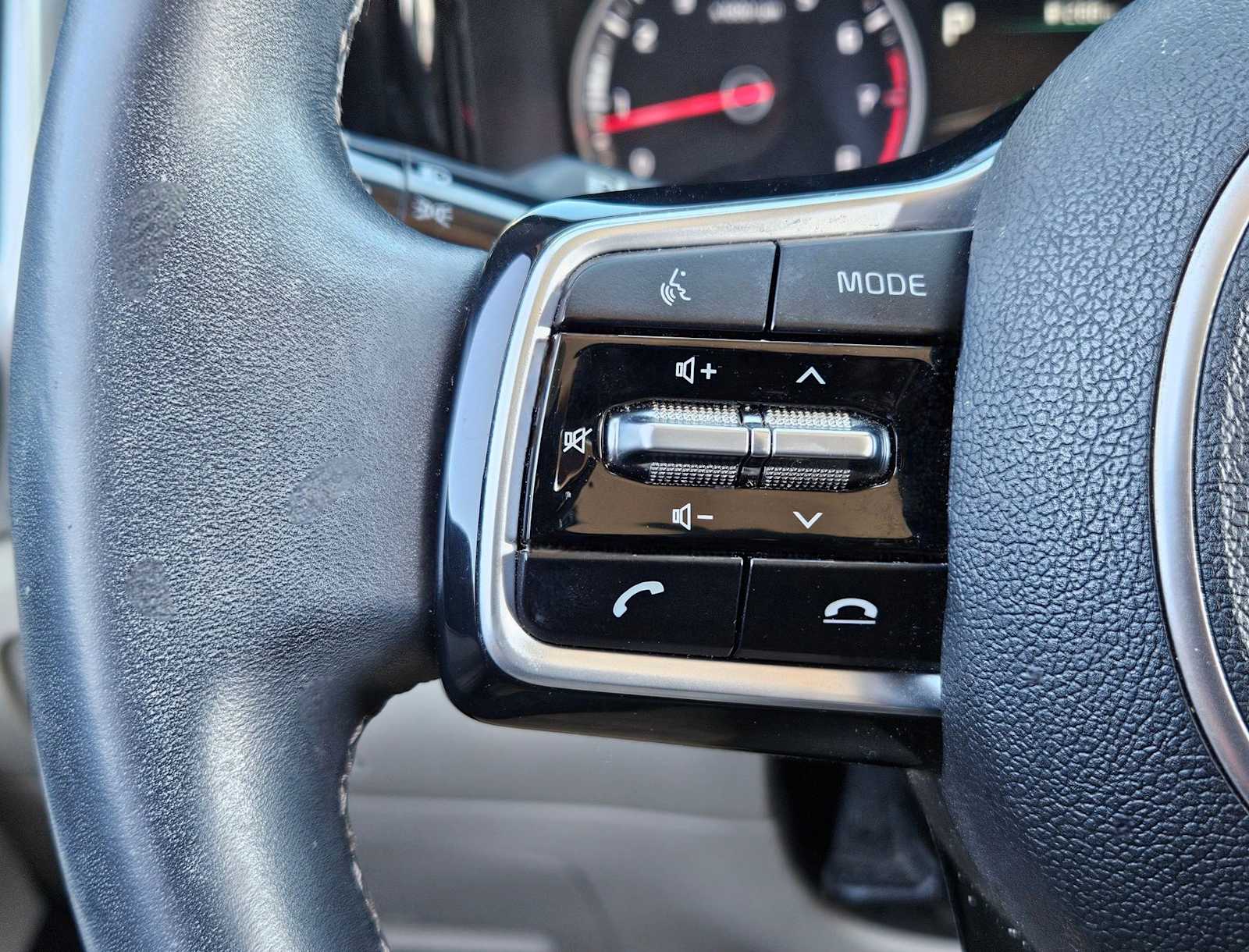 Thumbnail: 2022 Kia Sorento - 14