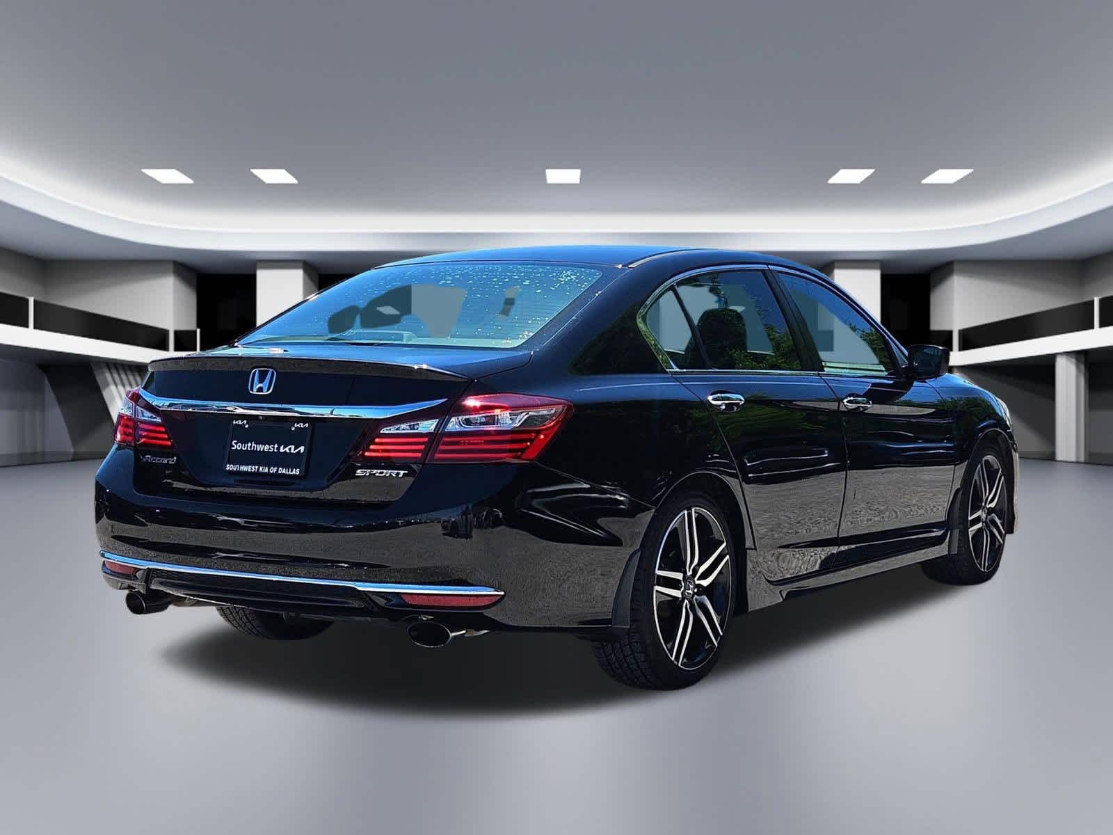Thumbnail: 2017 Honda Accord - 6