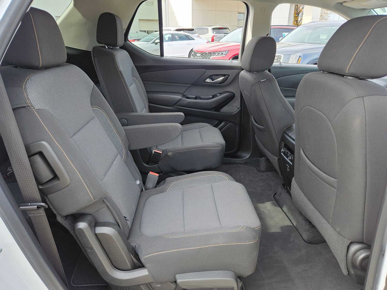 Thumbnail: 2020 Chevrolet Traverse - 22