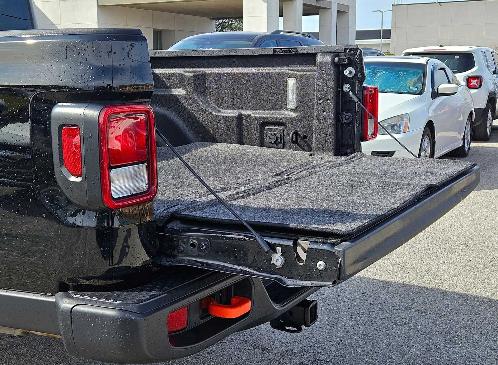 Thumbnail: 2022 Jeep Gladiator - 15