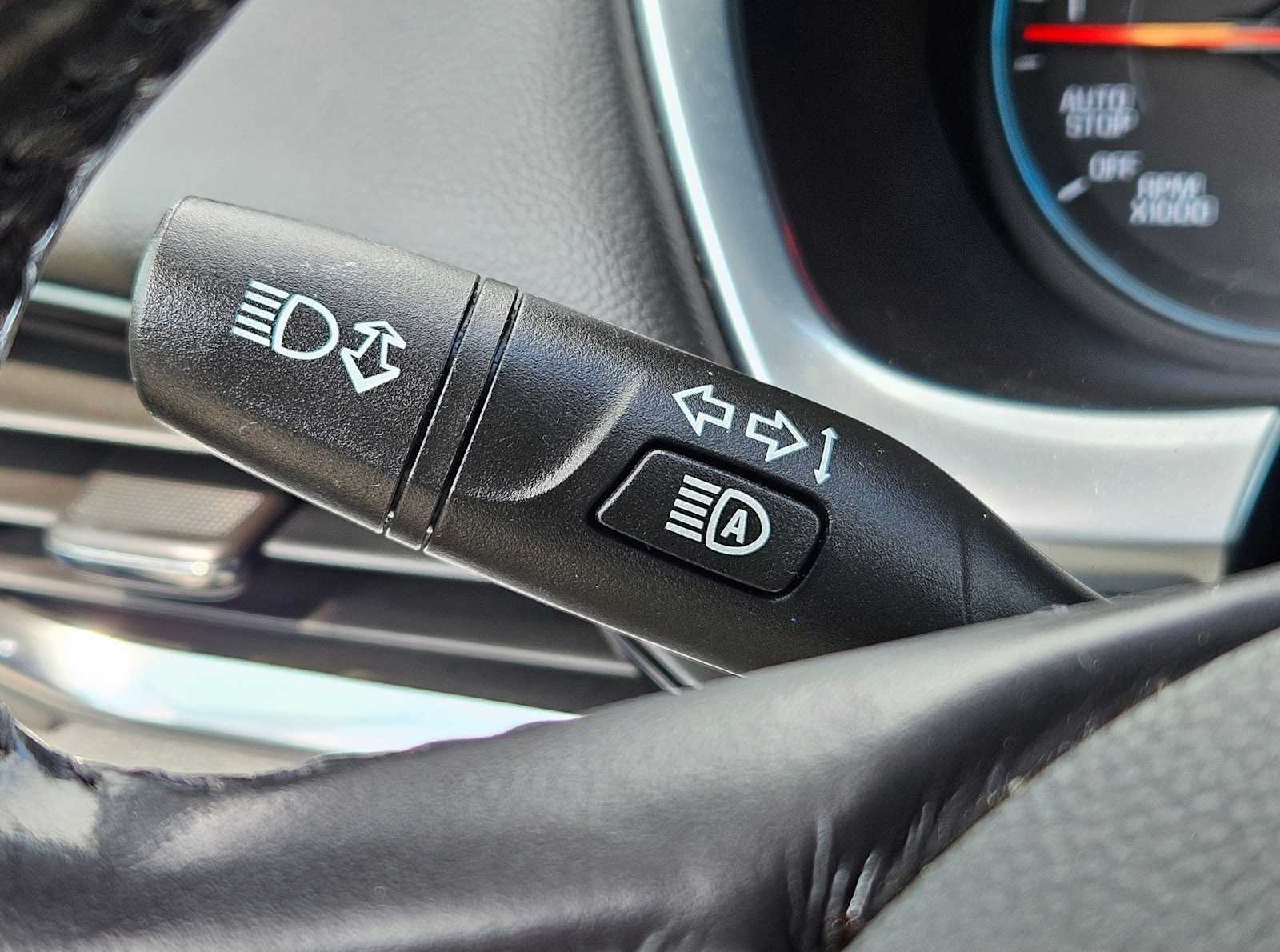 Thumbnail: 2021 Chevrolet Traverse - 25