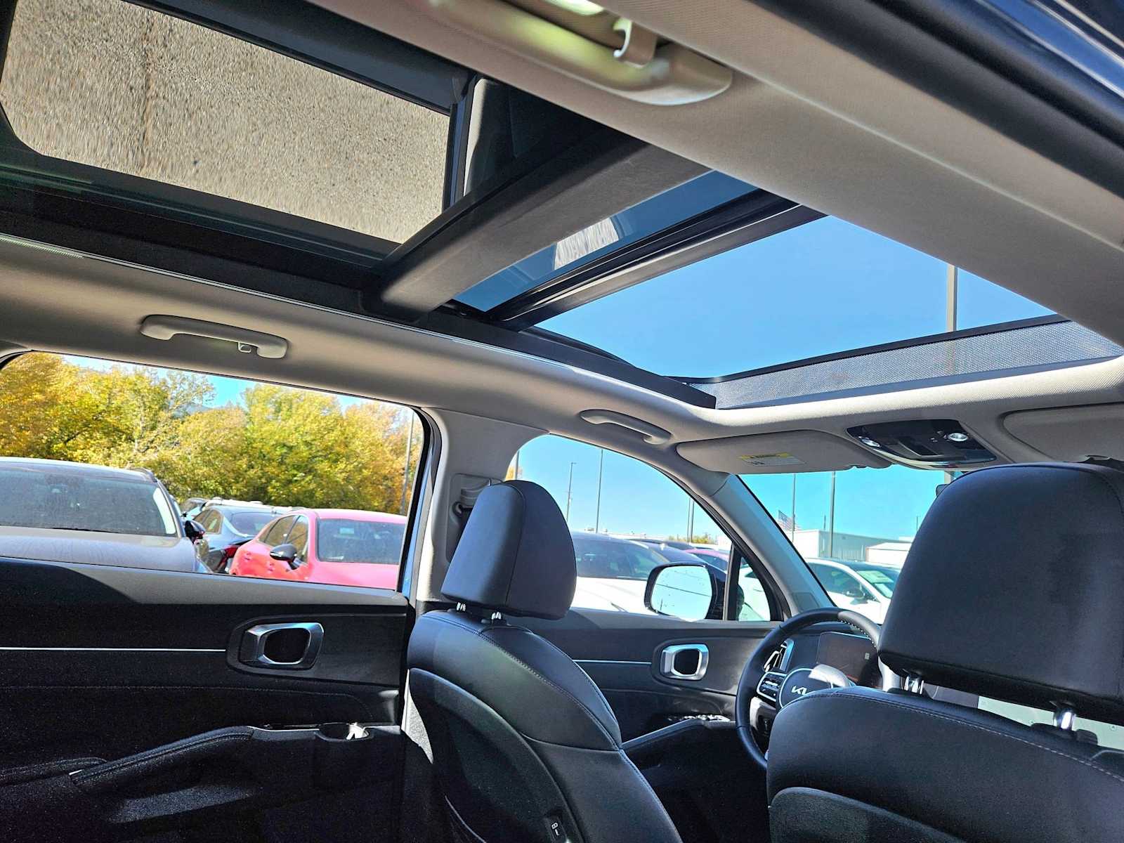 Thumbnail: 2024 Kia Sorento - 22