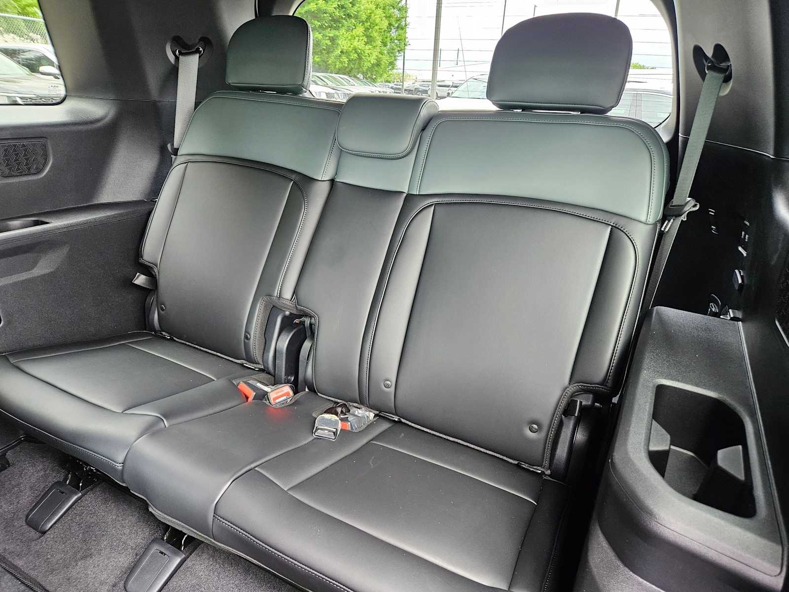 Thumbnail: 2027 Kia Telluride - 21