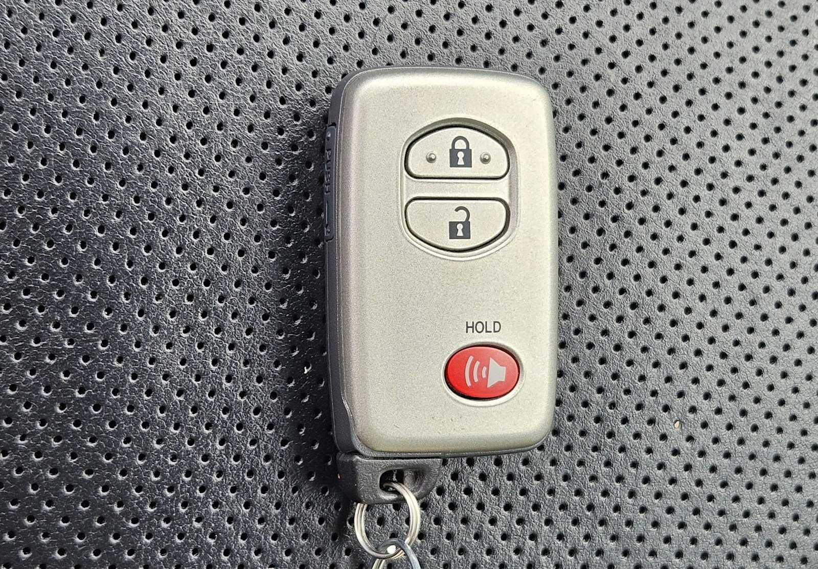 Thumbnail: 2018 Toyota 4Runner - 32