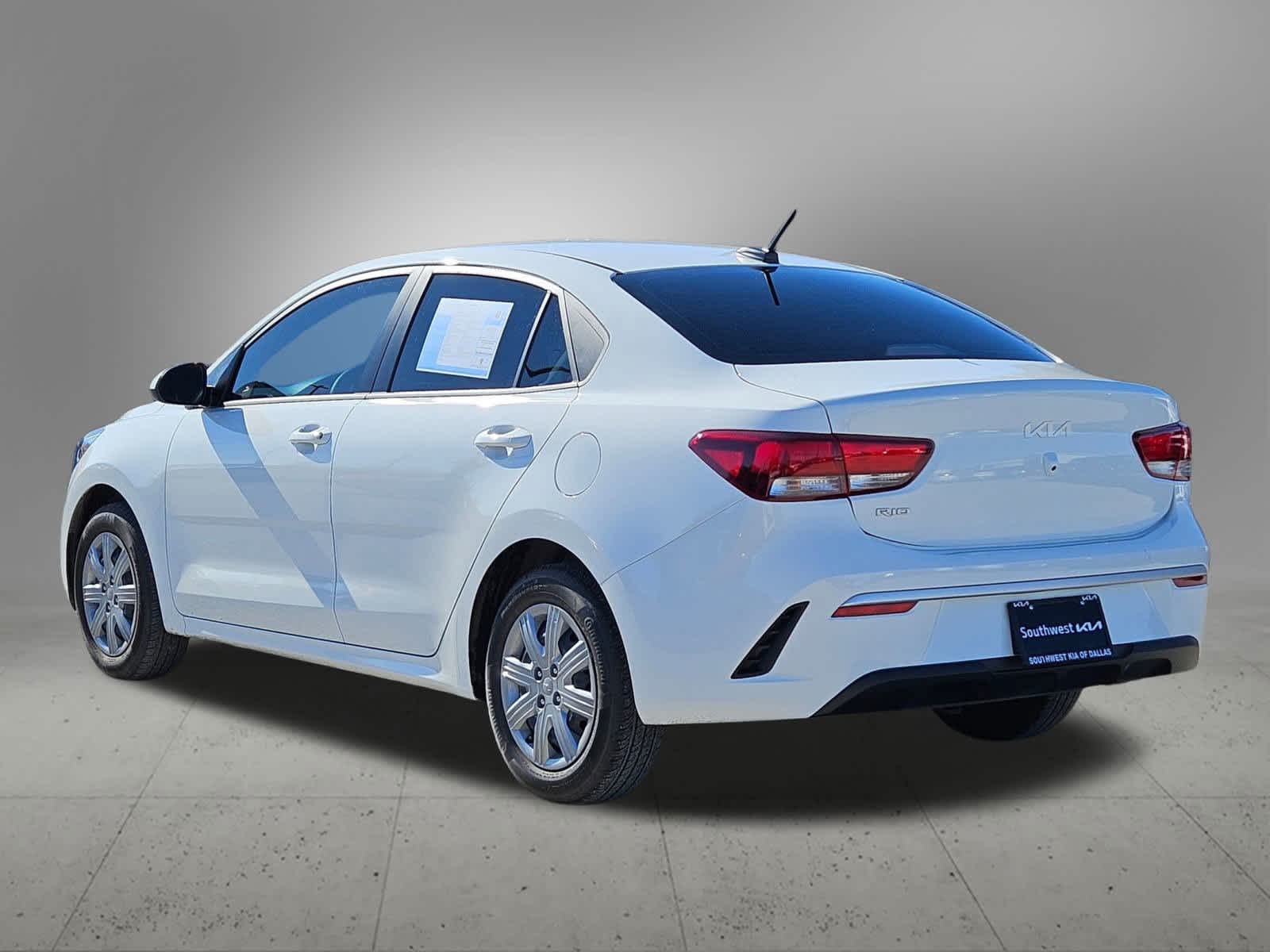 Thumbnail: 2023 Kia Rio - 4