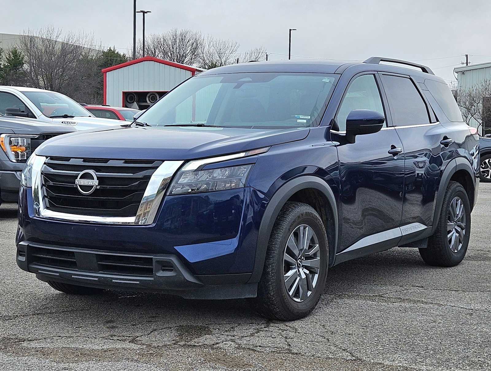 Thumbnail: 2025 Nissan Pathfinder - 10