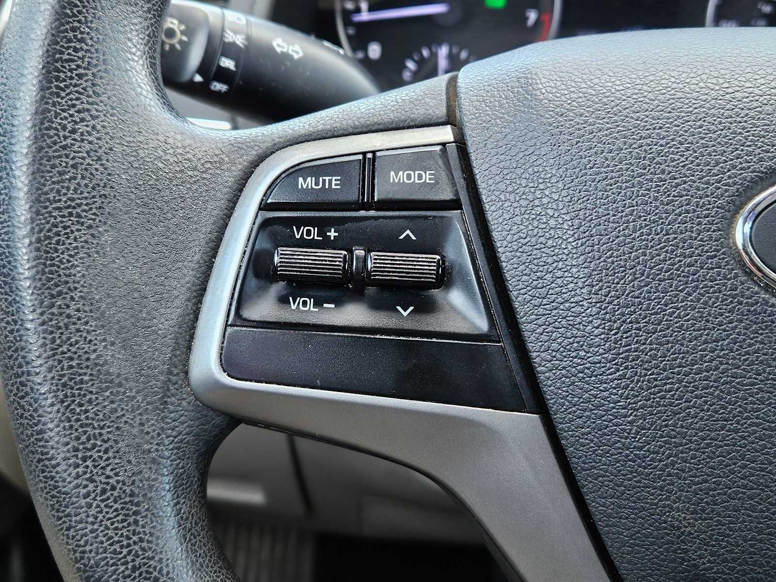 Thumbnail: 2017 Hyundai Elantra - 16