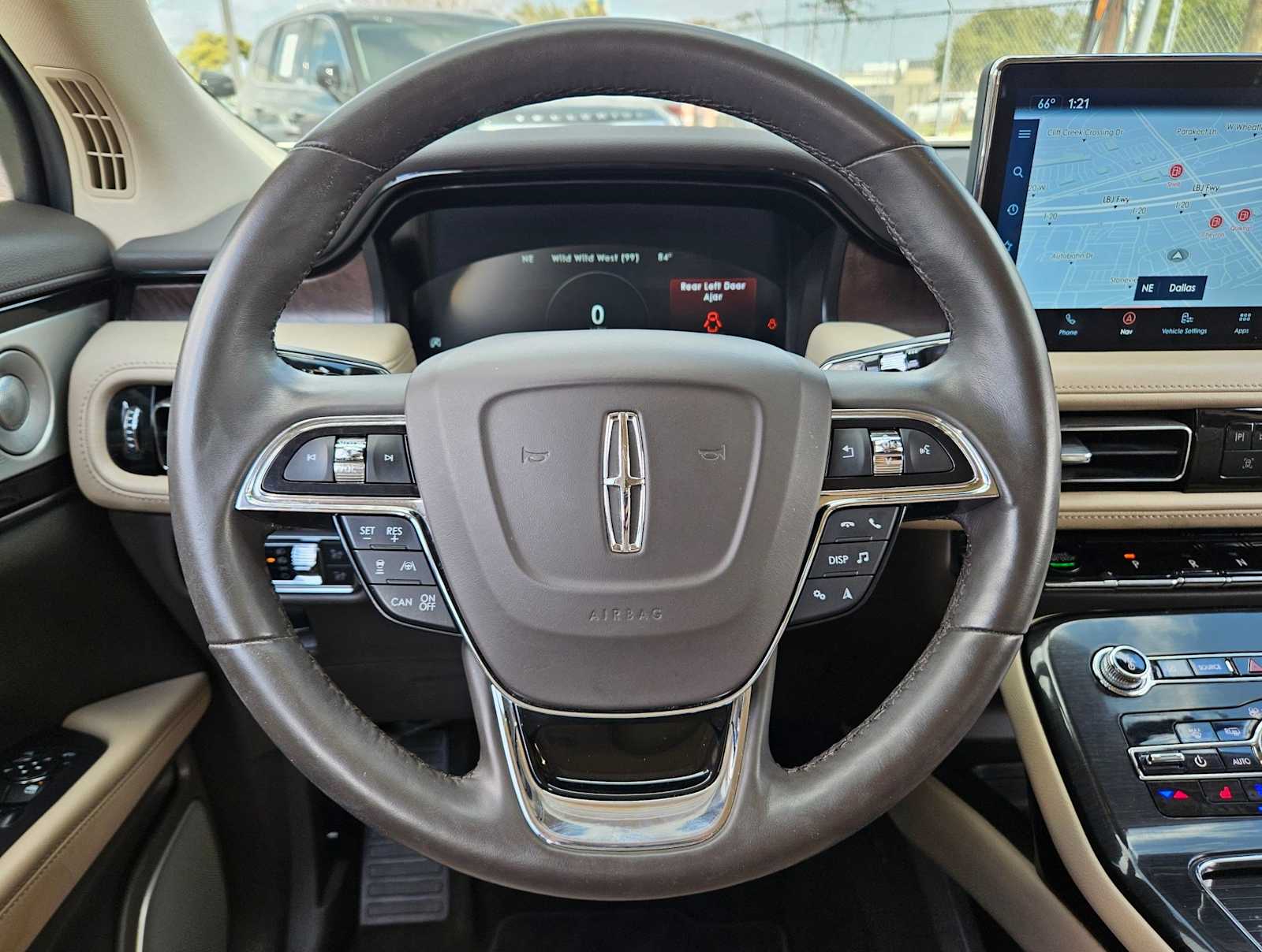 Thumbnail: 2022 Lincoln Nautilus - 24