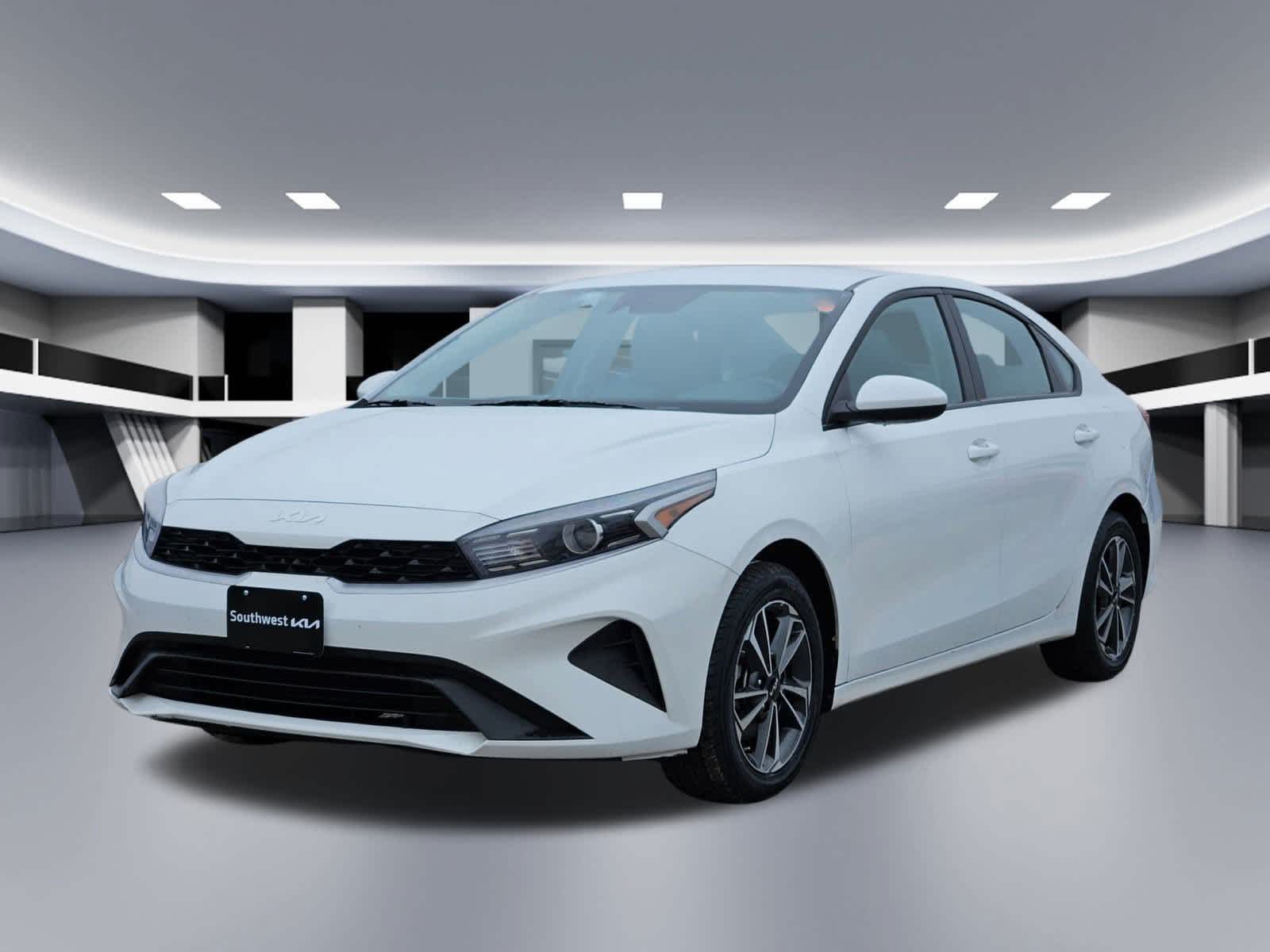 Thumbnail: 2024 Kia Forte - 9