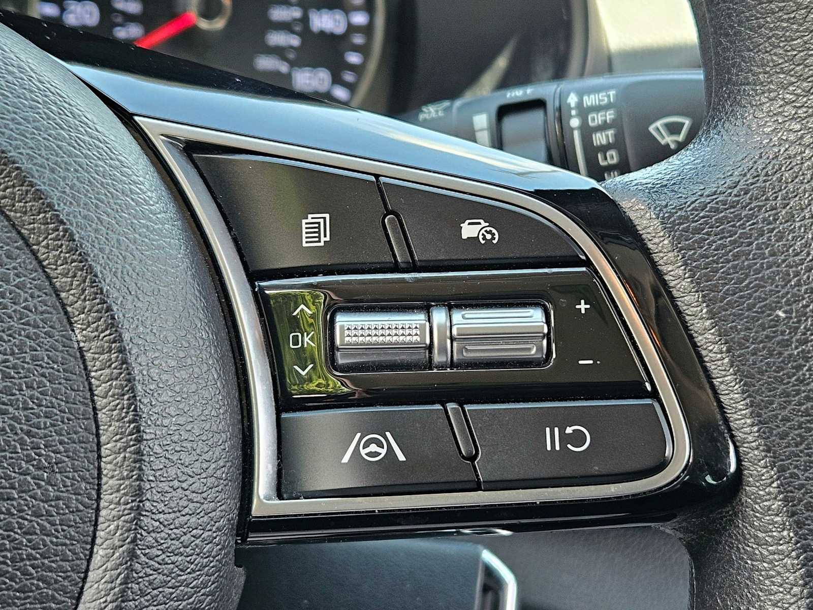 Thumbnail: 2024 Kia Forte - 16