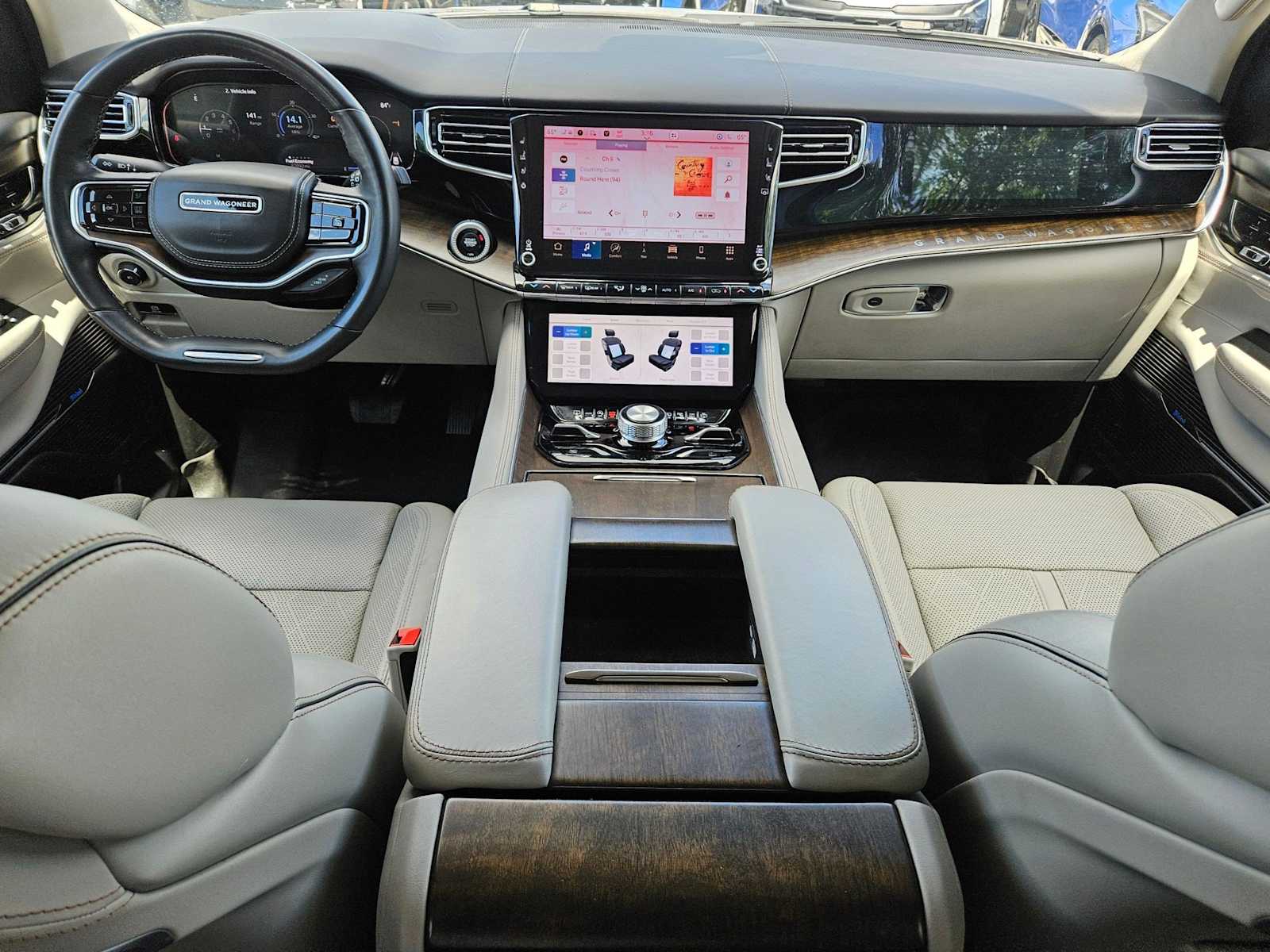 Thumbnail: 2023 Jeep Grand Wagoneer L - 14
