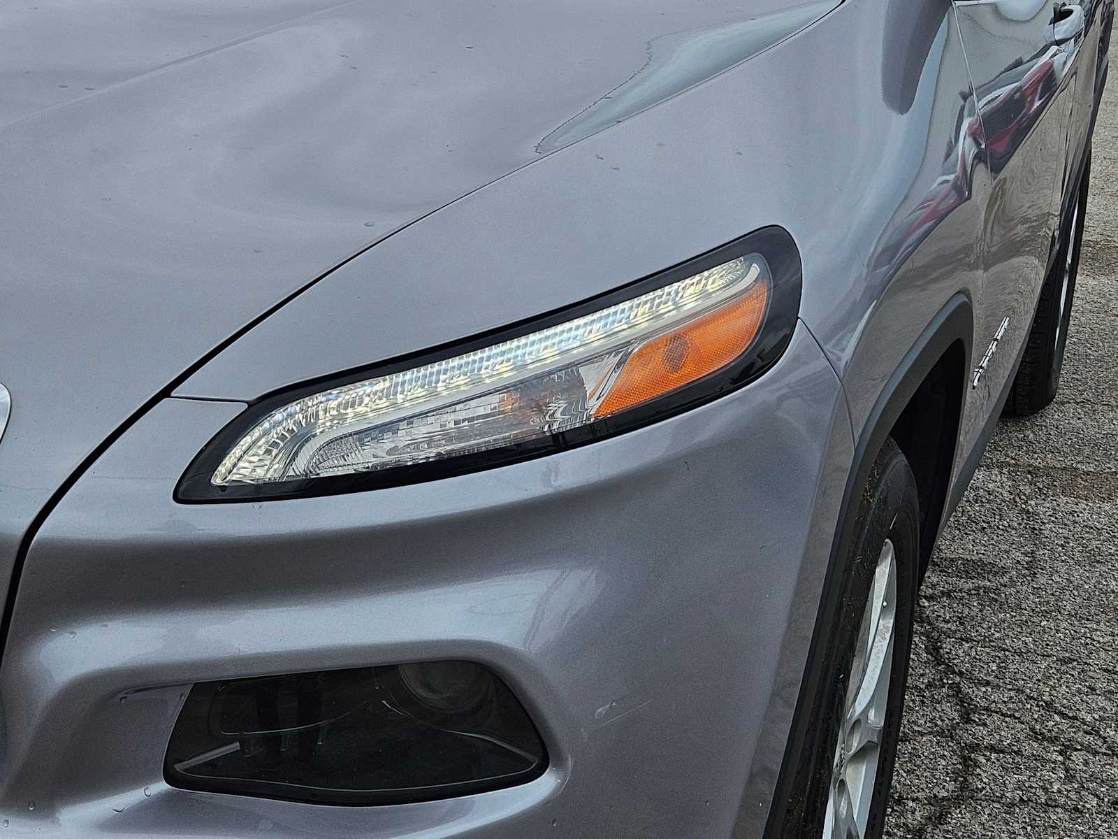 Thumbnail: 2018 Jeep Cherokee - 9