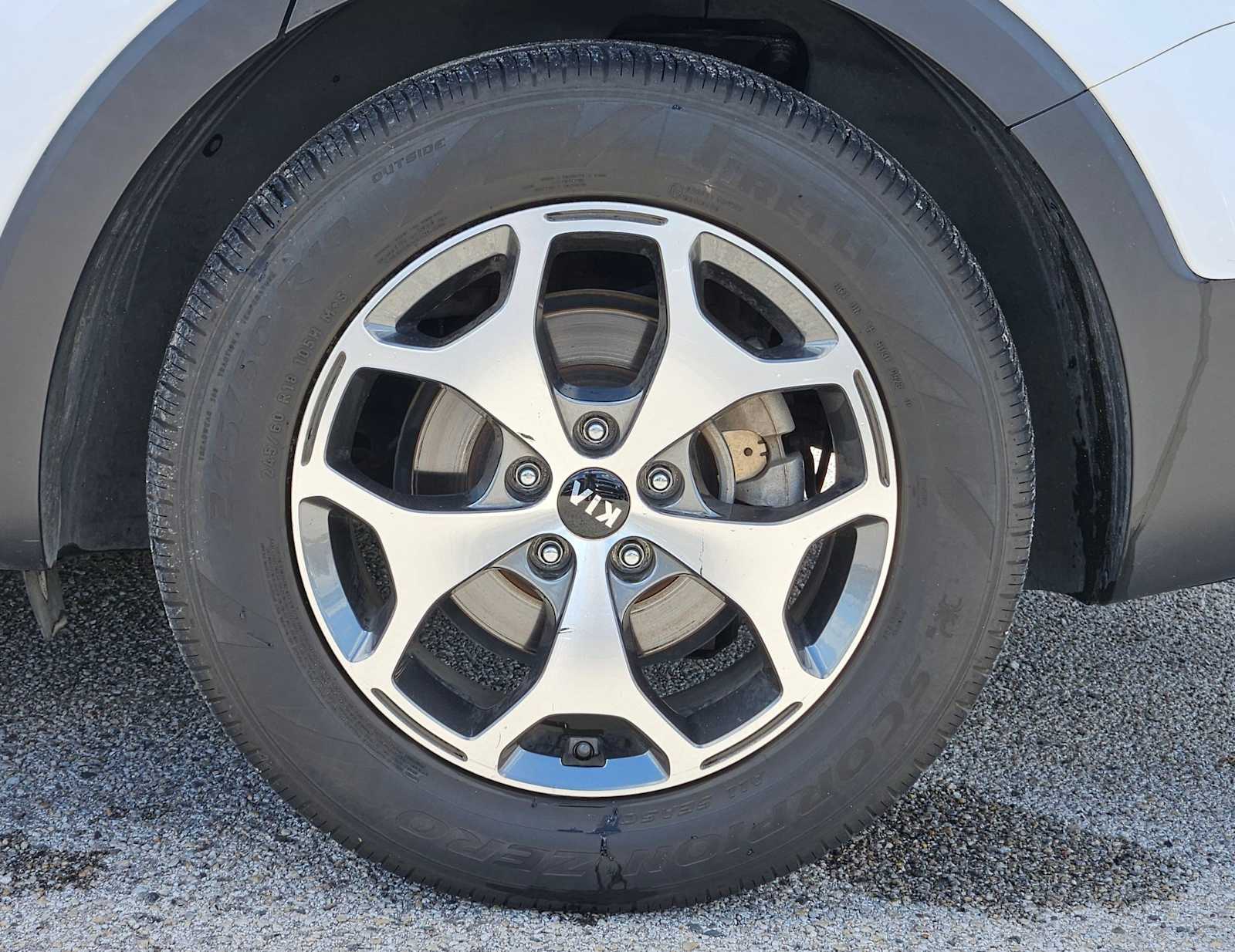 Thumbnail: 2020 Kia Telluride - 13