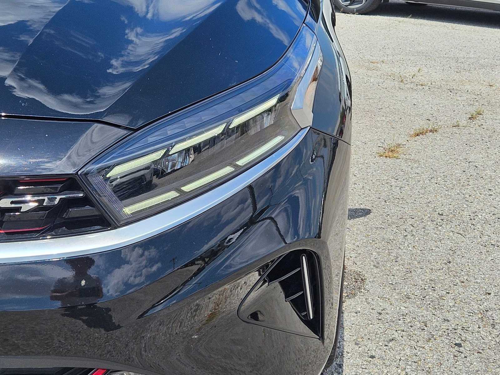 Thumbnail: 2023 Kia Forte - 10