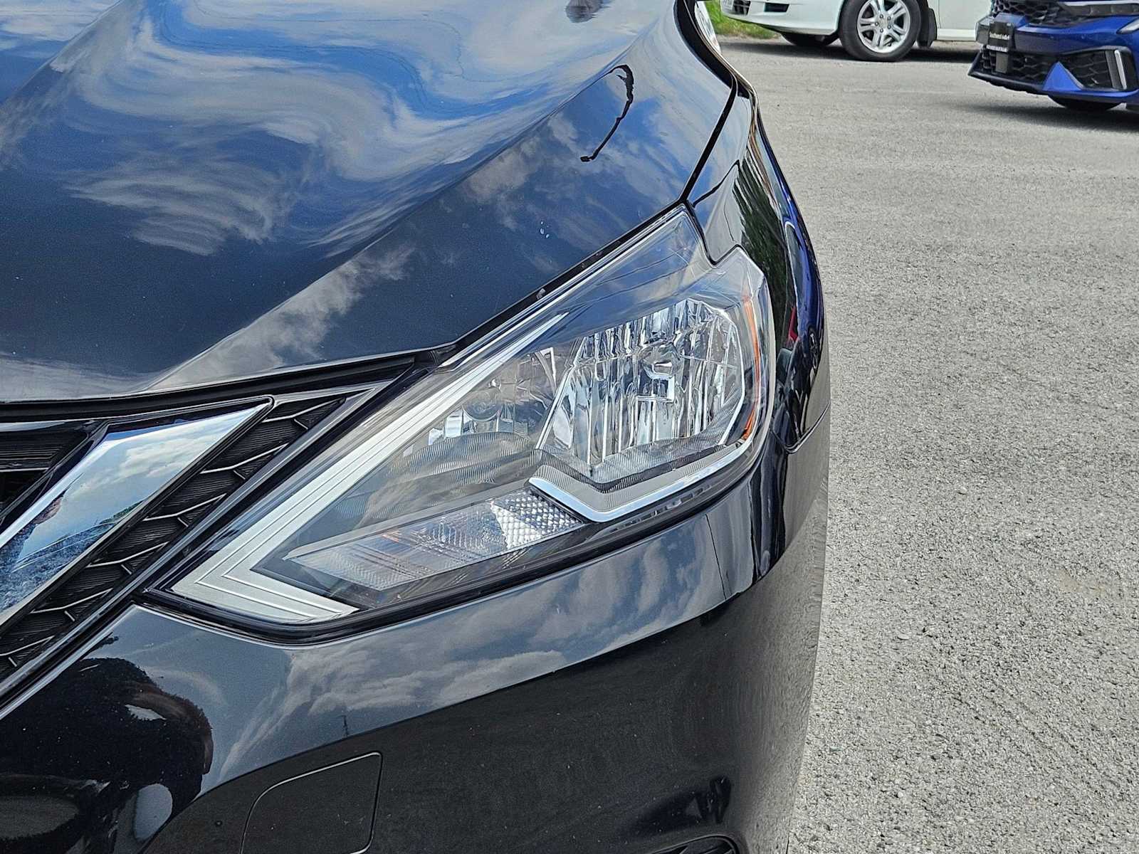 Thumbnail: 2017 Nissan Sentra - 10