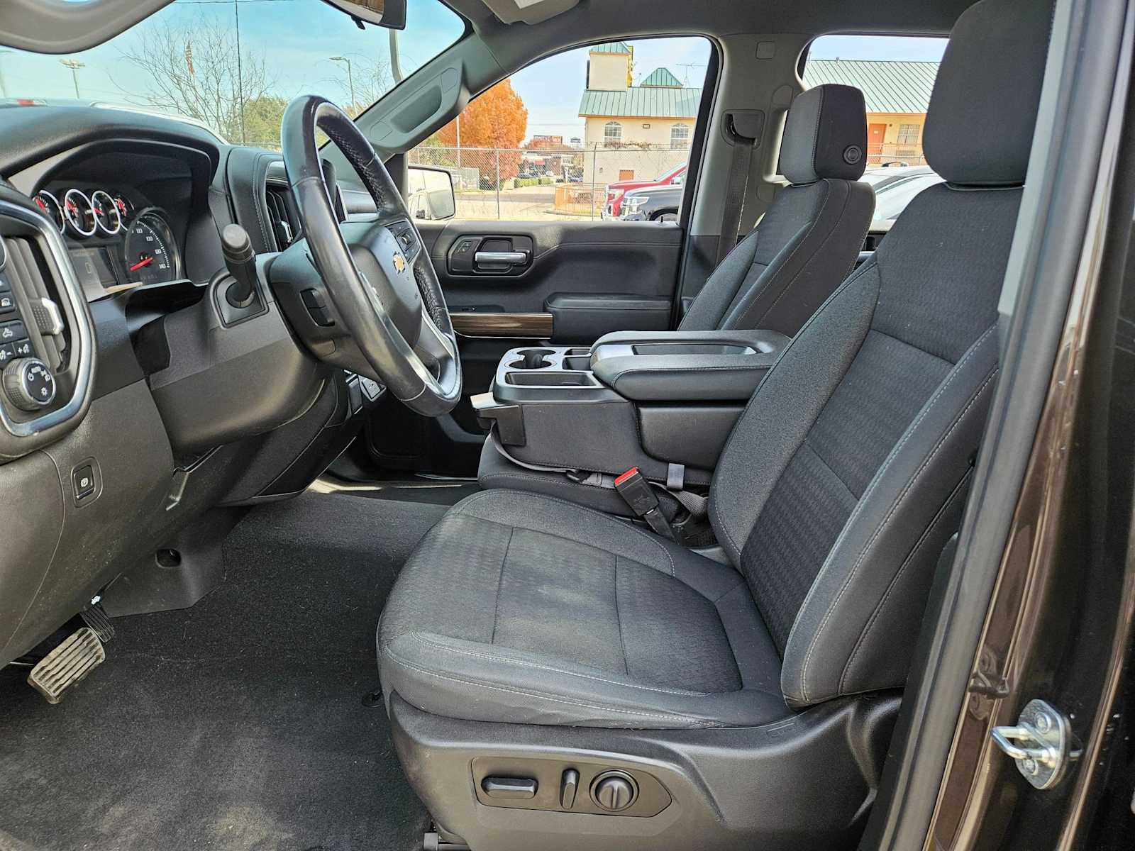 Thumbnail: 2021 Chevrolet Silverado 1500 - 18