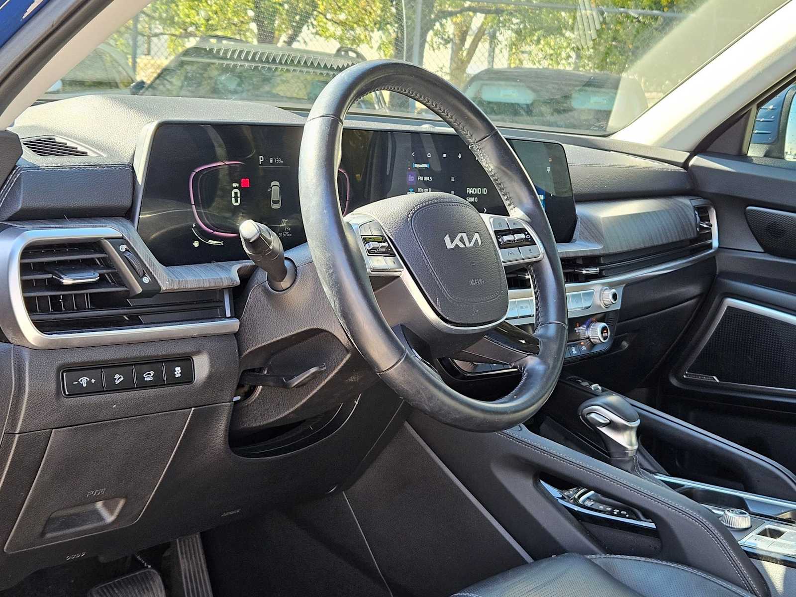 2024 Kia Telluride EX photo 2