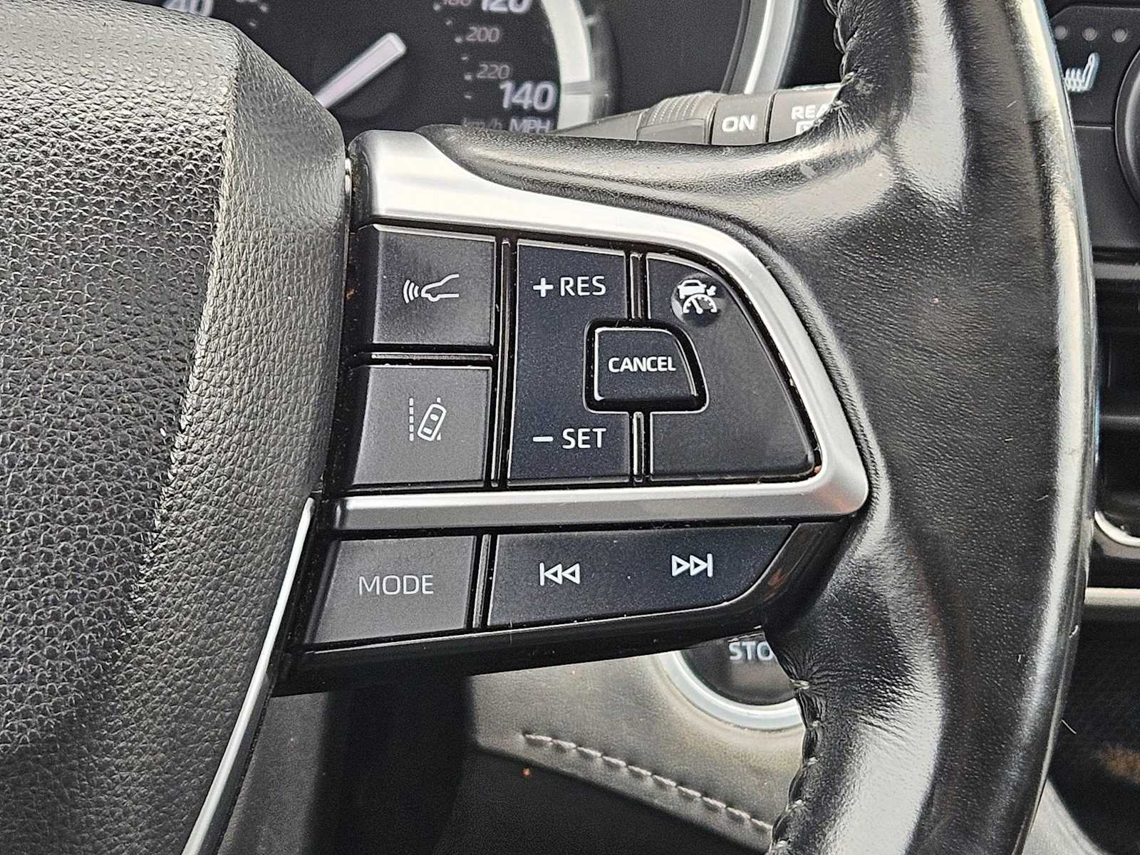 Thumbnail: 2021 Toyota Highlander - 24