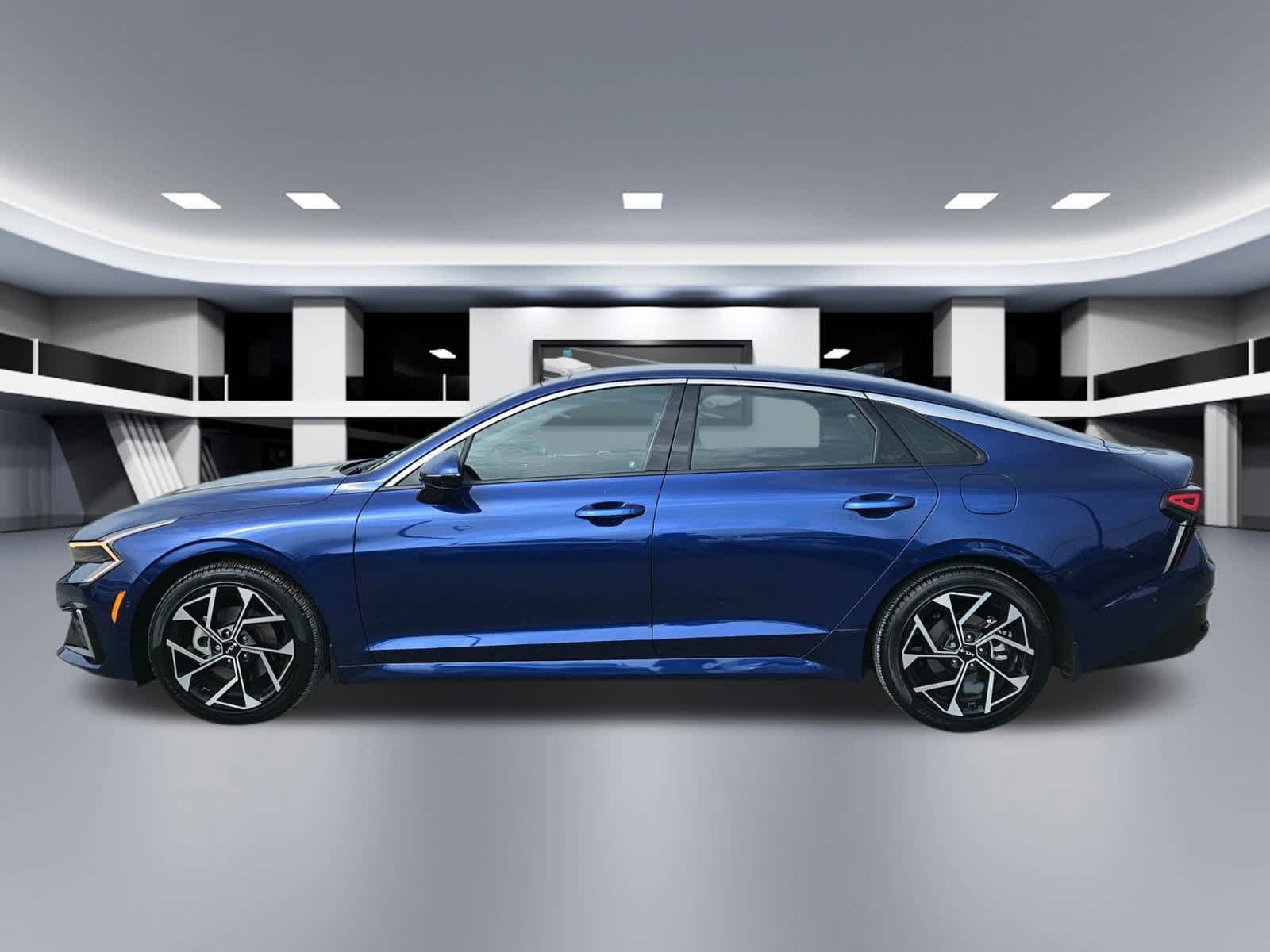 Thumbnail: 2025 Kia K5 - 3