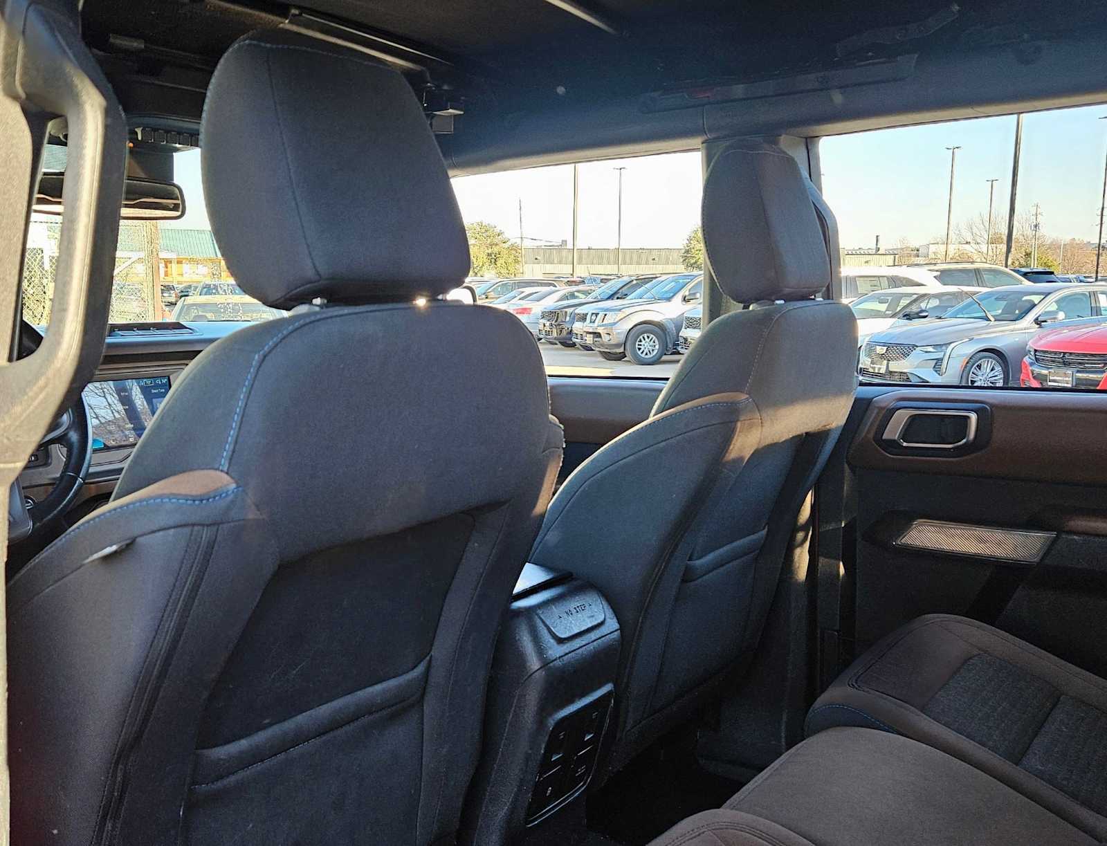 Thumbnail: 2022 Ford Bronco - 16