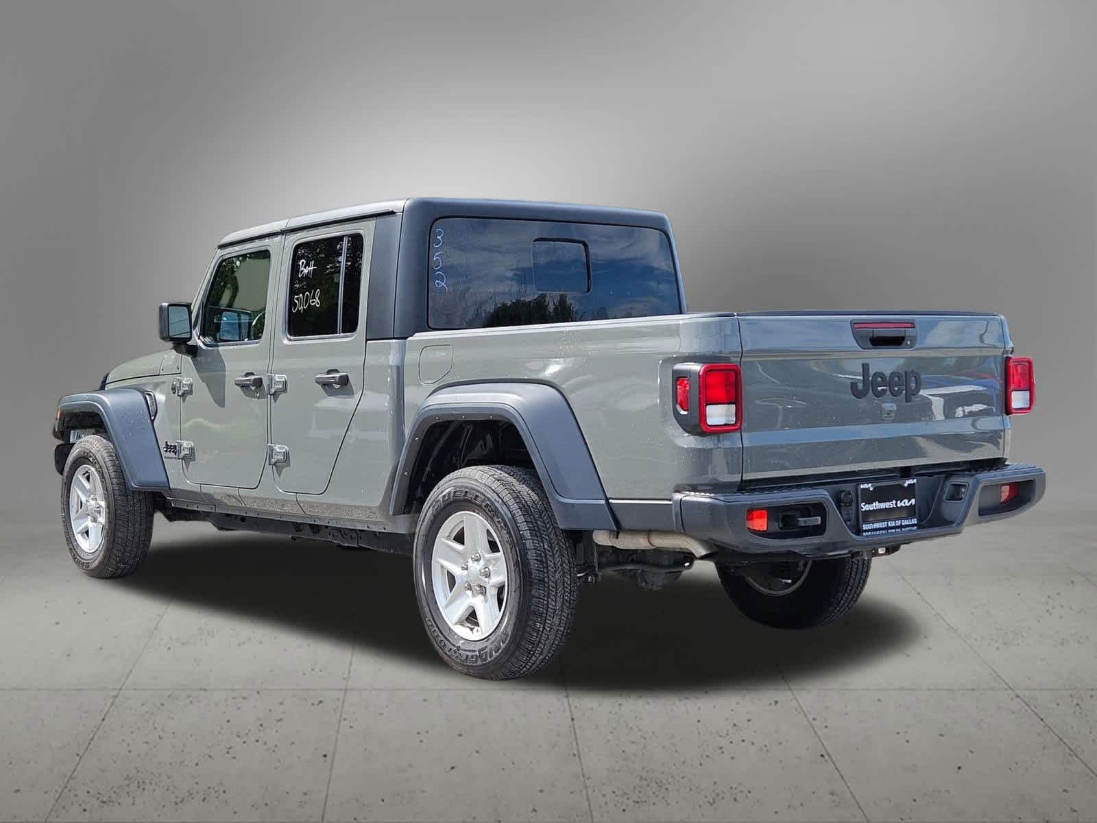 2023 Jeep Gladiator Sport photo 4