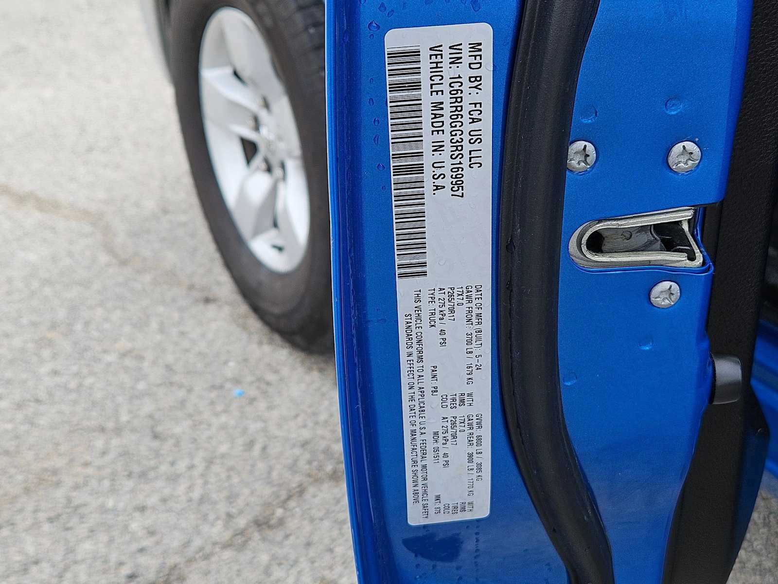 Thumbnail: 2024 RAM 1500 Classic - 30