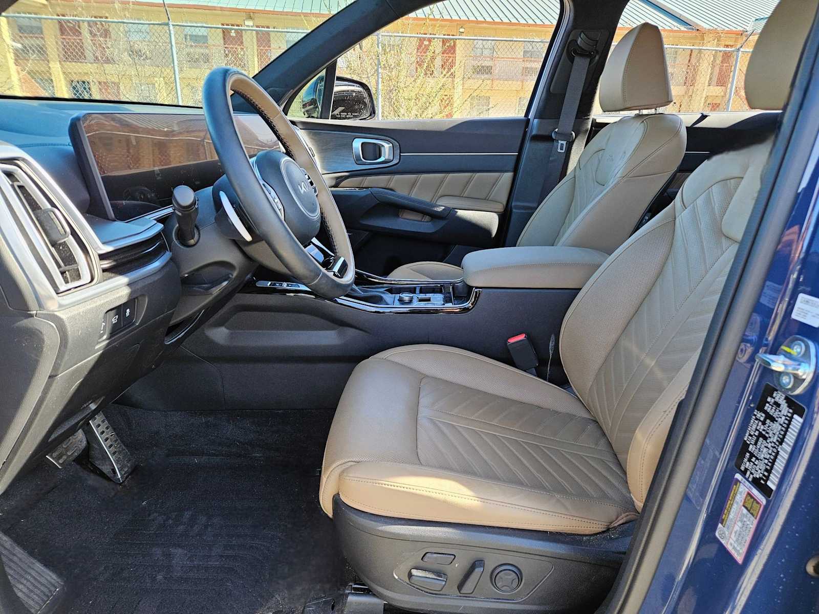 Thumbnail: 2025 Kia Sorento - 16