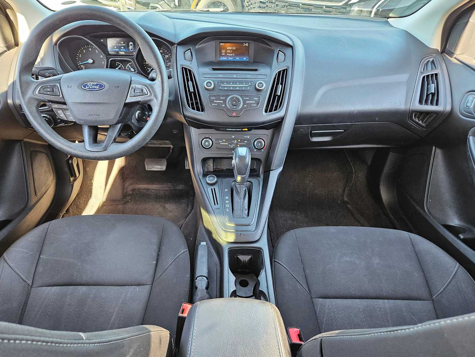 Thumbnail: 2015 Ford Focus - 14