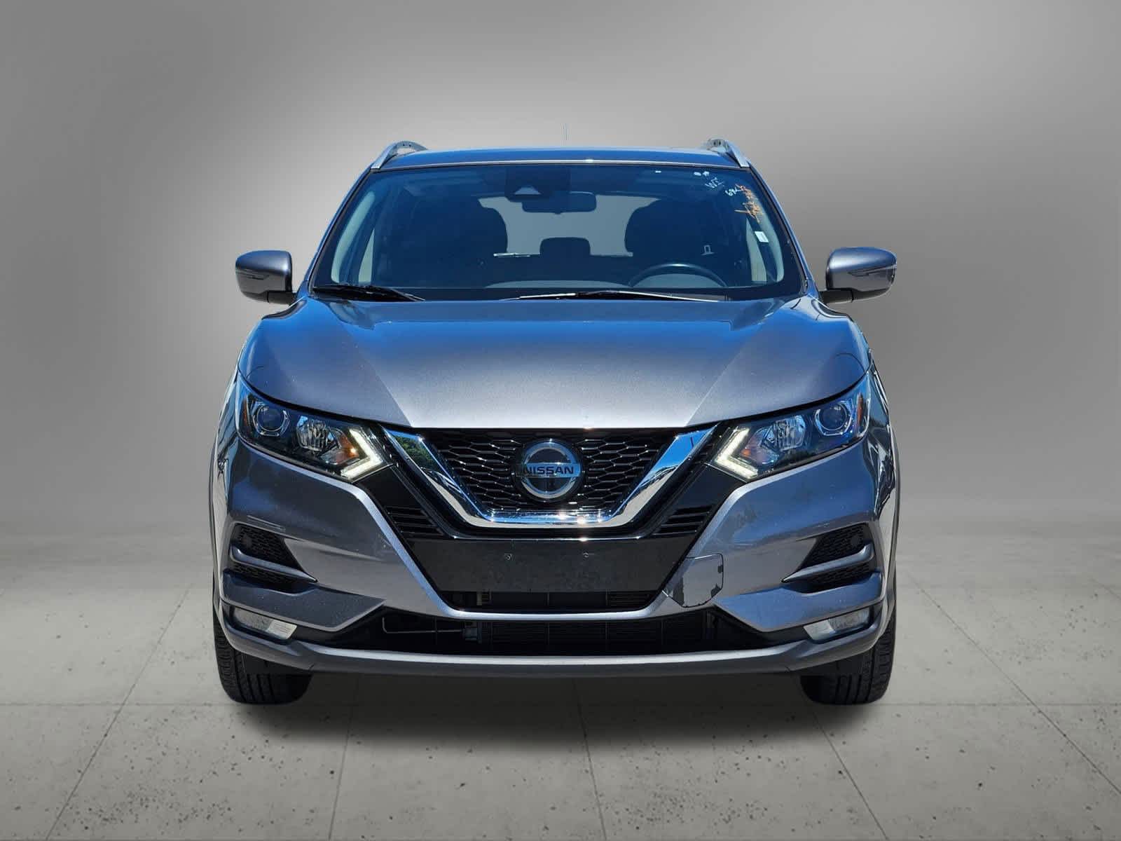 Thumbnail: 2020 Nissan Rogue Sport - 9