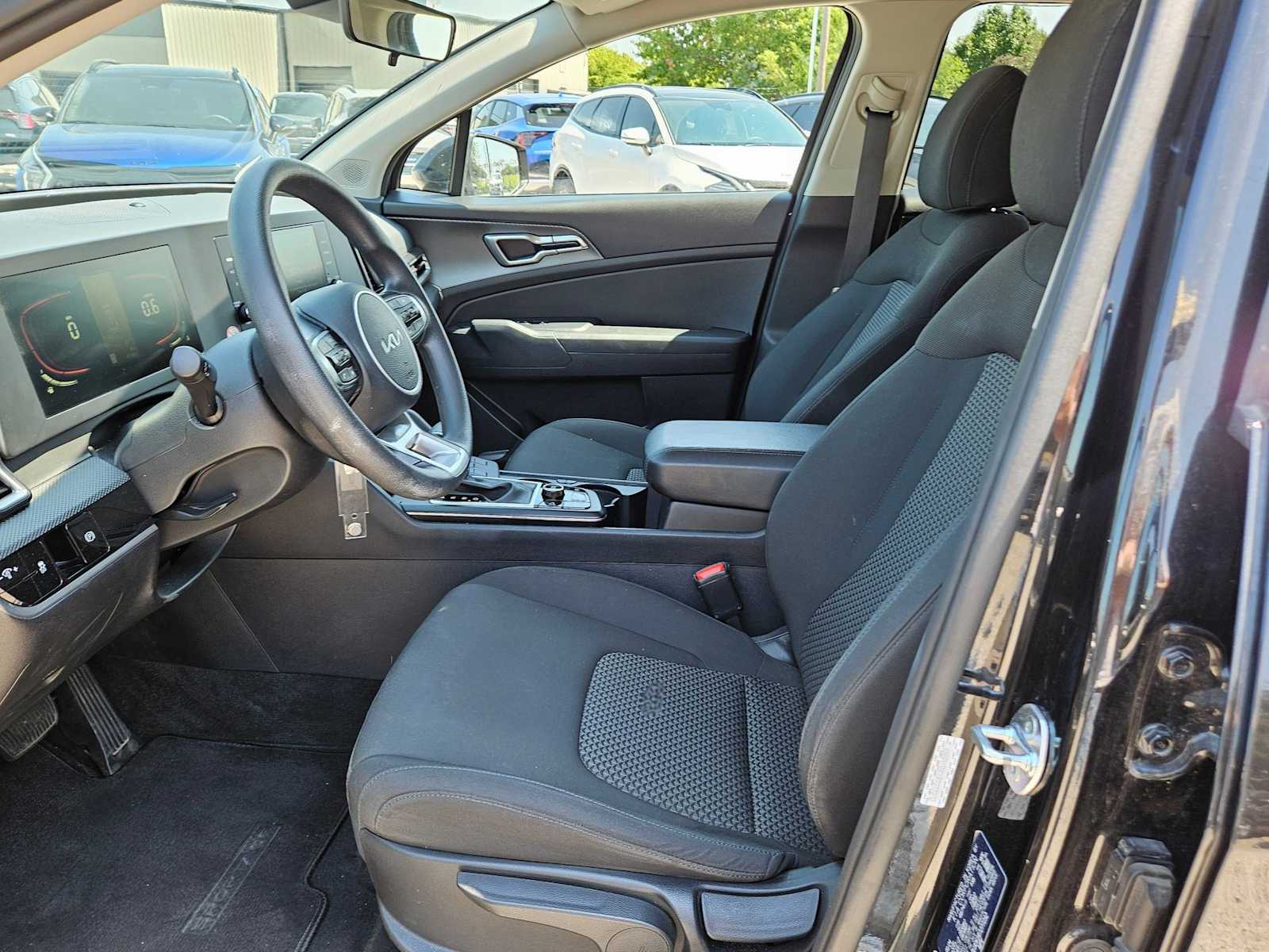 Thumbnail: 2024 Kia Sportage - 16