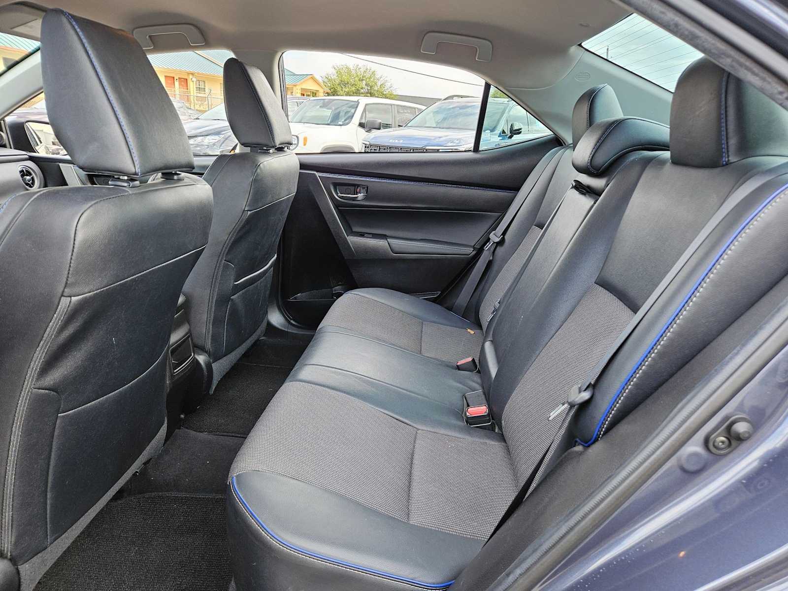 Thumbnail: 2018 Toyota Corolla - 15