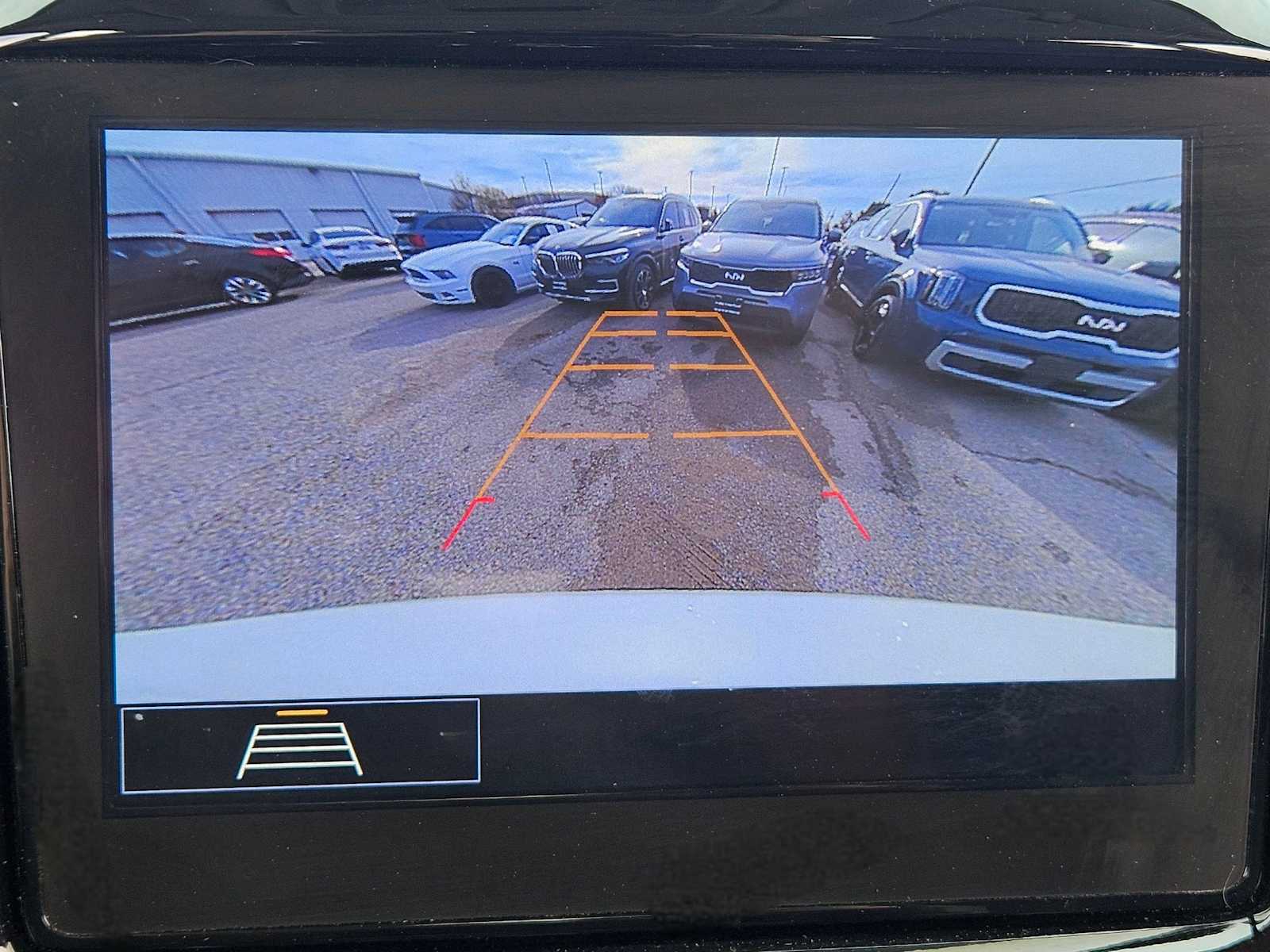 Thumbnail: 2020 Chevrolet Traverse - 30