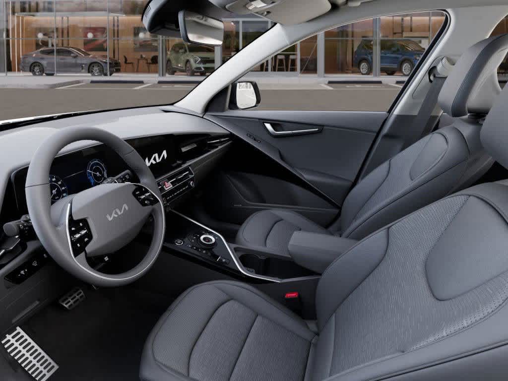 Thumbnail: 2024 Kia Niro - 17