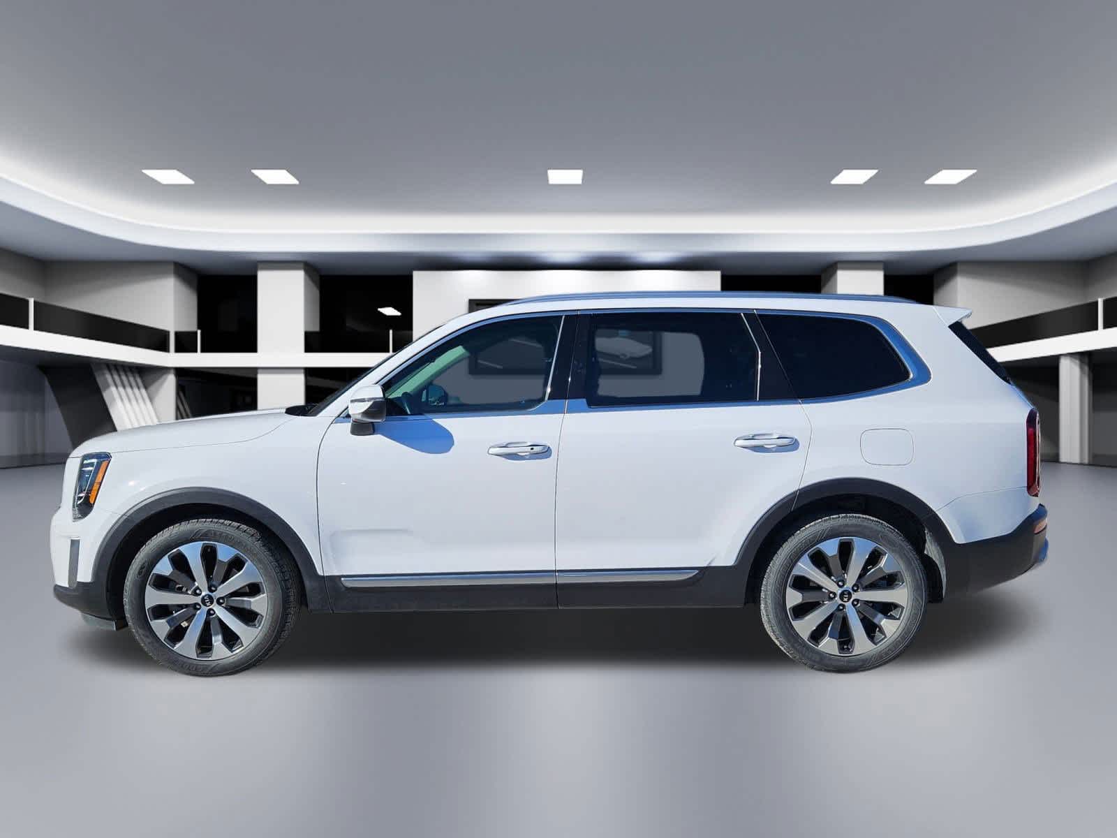 Thumbnail: 2021 Kia Telluride - 3