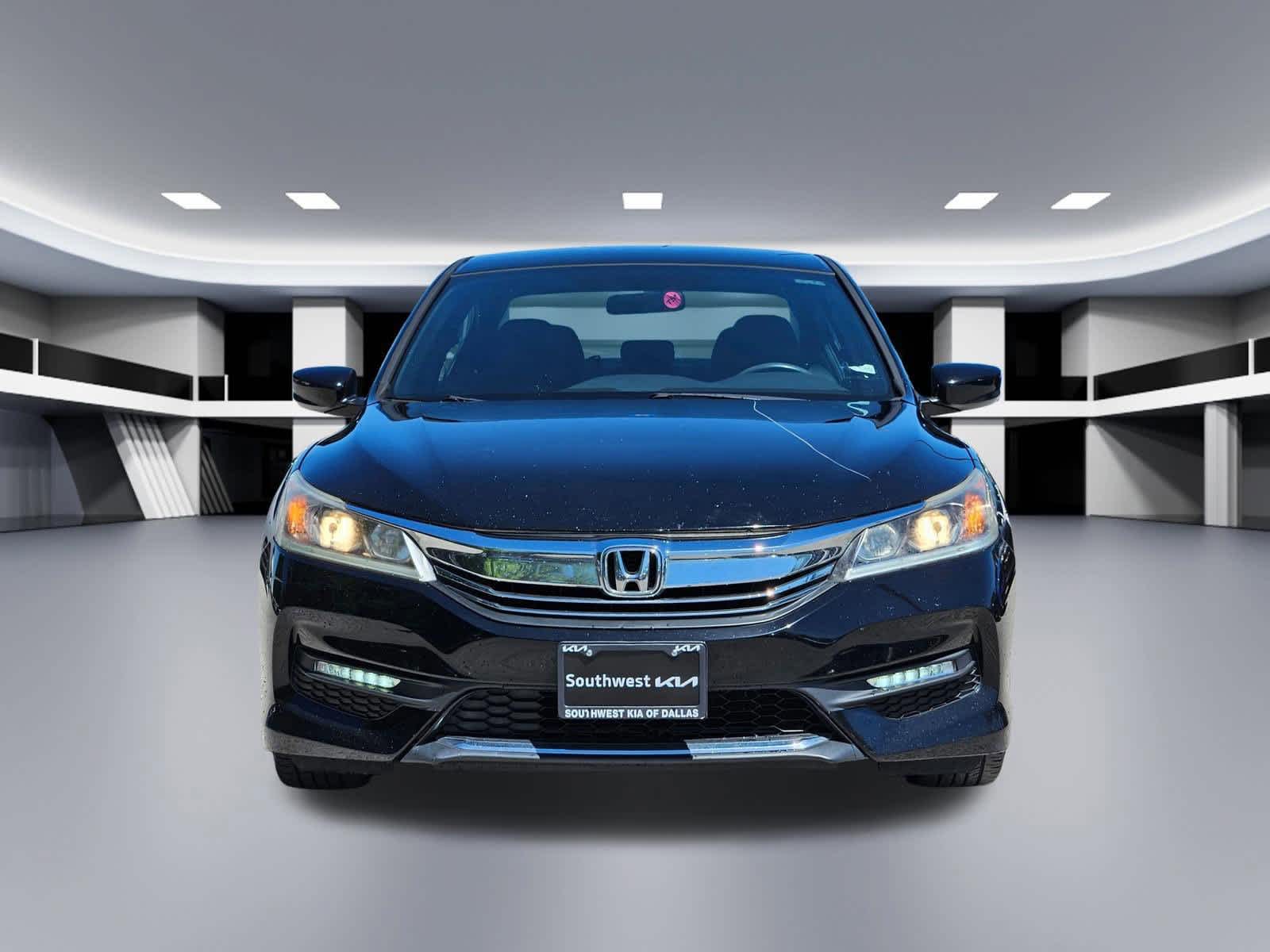 Thumbnail: 2017 Honda Accord - 9